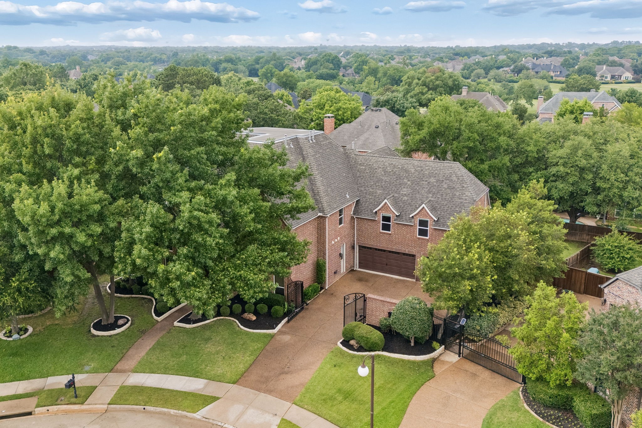 4815 Aurora Court