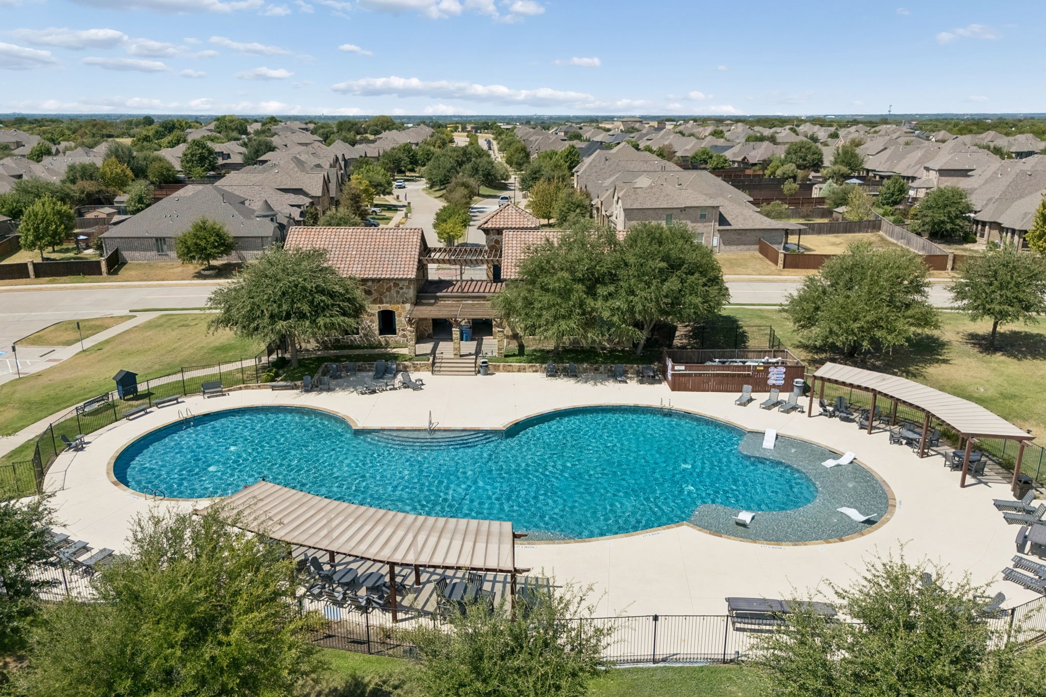 586 Bordeaux Drive