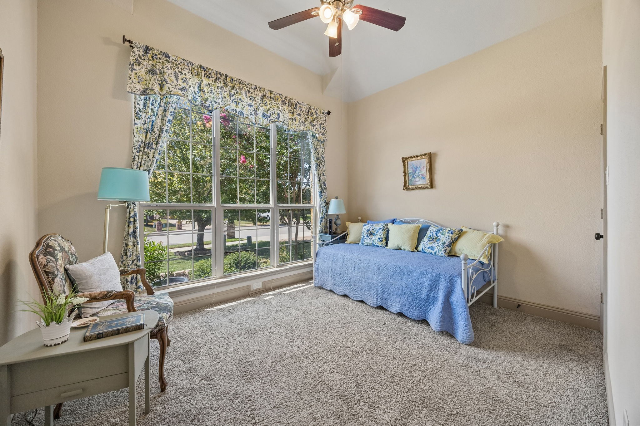 586 Bordeaux Drive