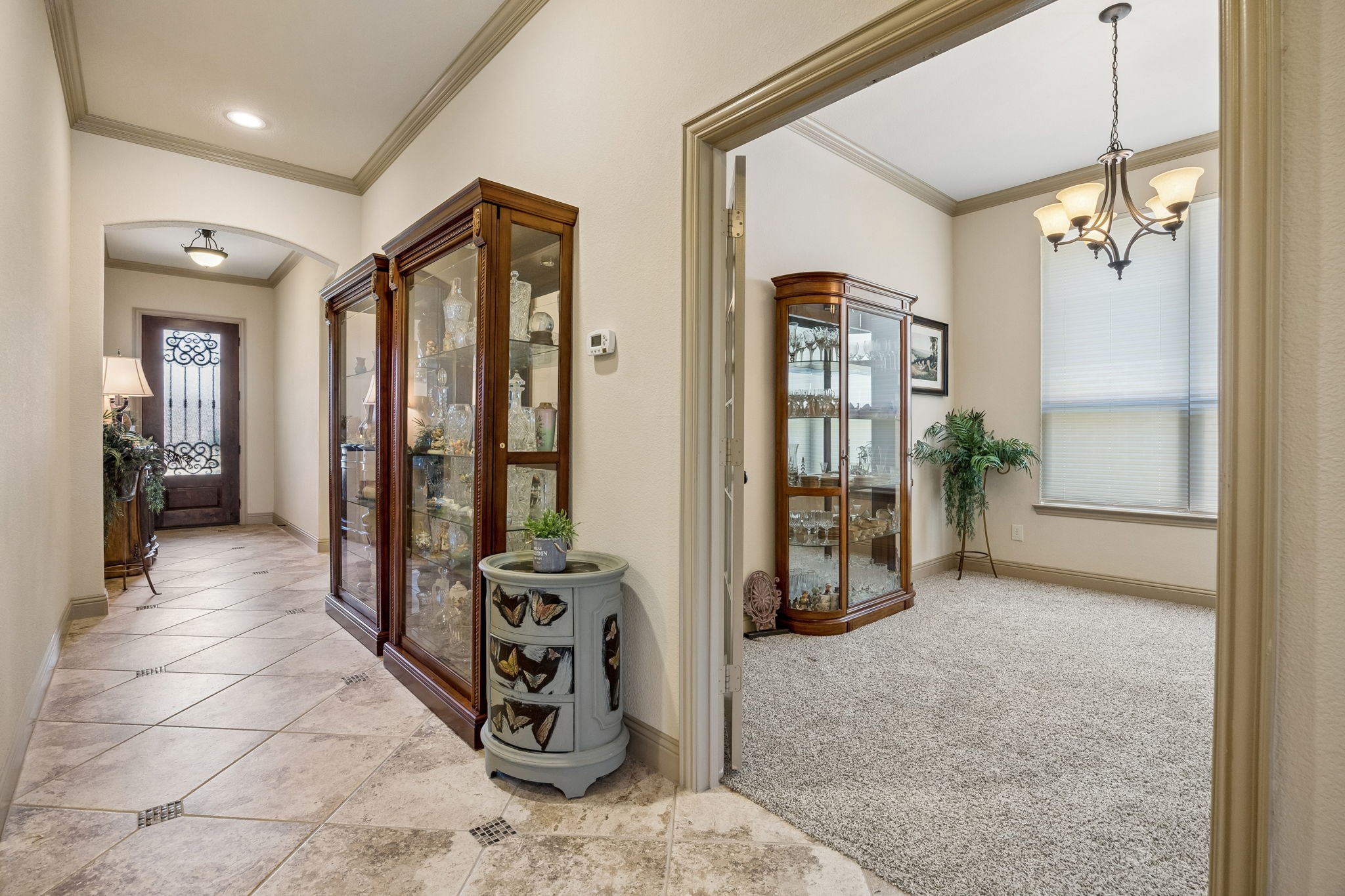 586 Bordeaux Drive