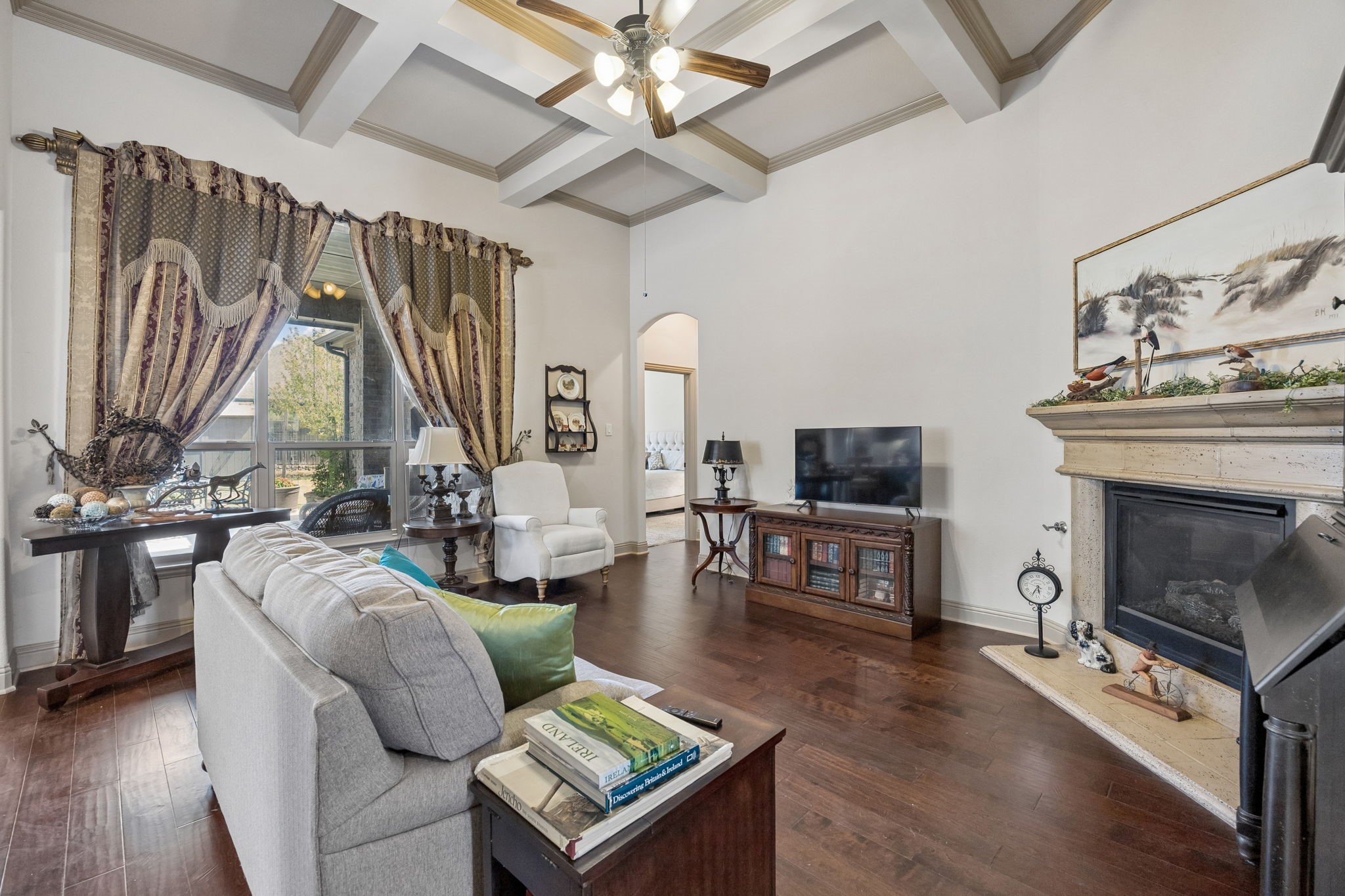 586 Bordeaux Drive
