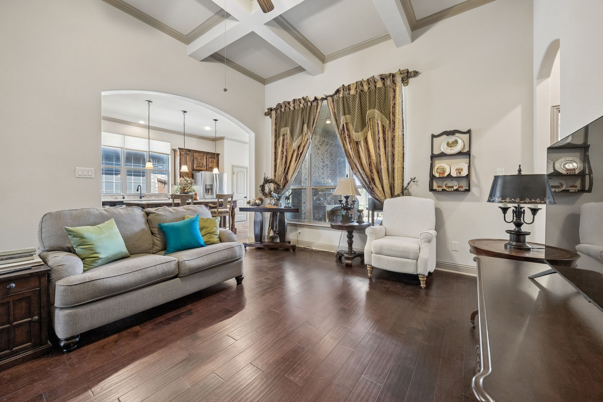 586 Bordeaux Drive