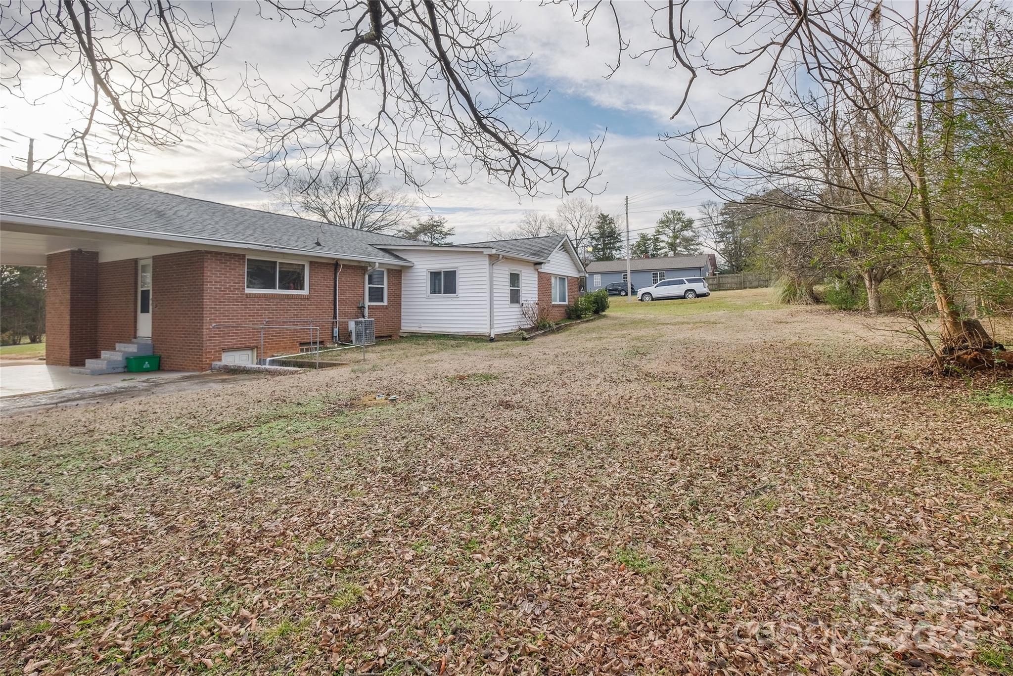 342 Stagecoach Road NW