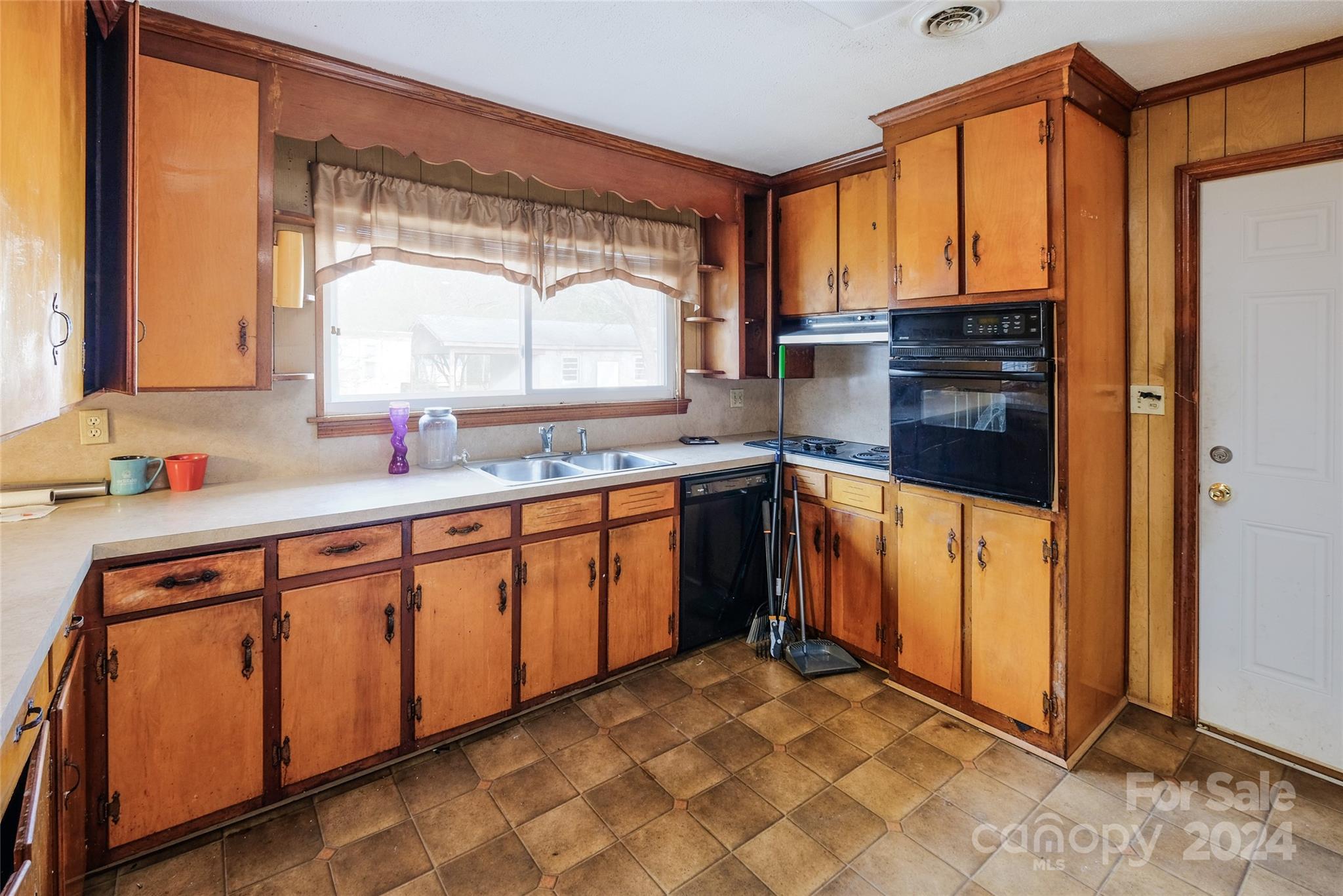 342 Stagecoach Road NW