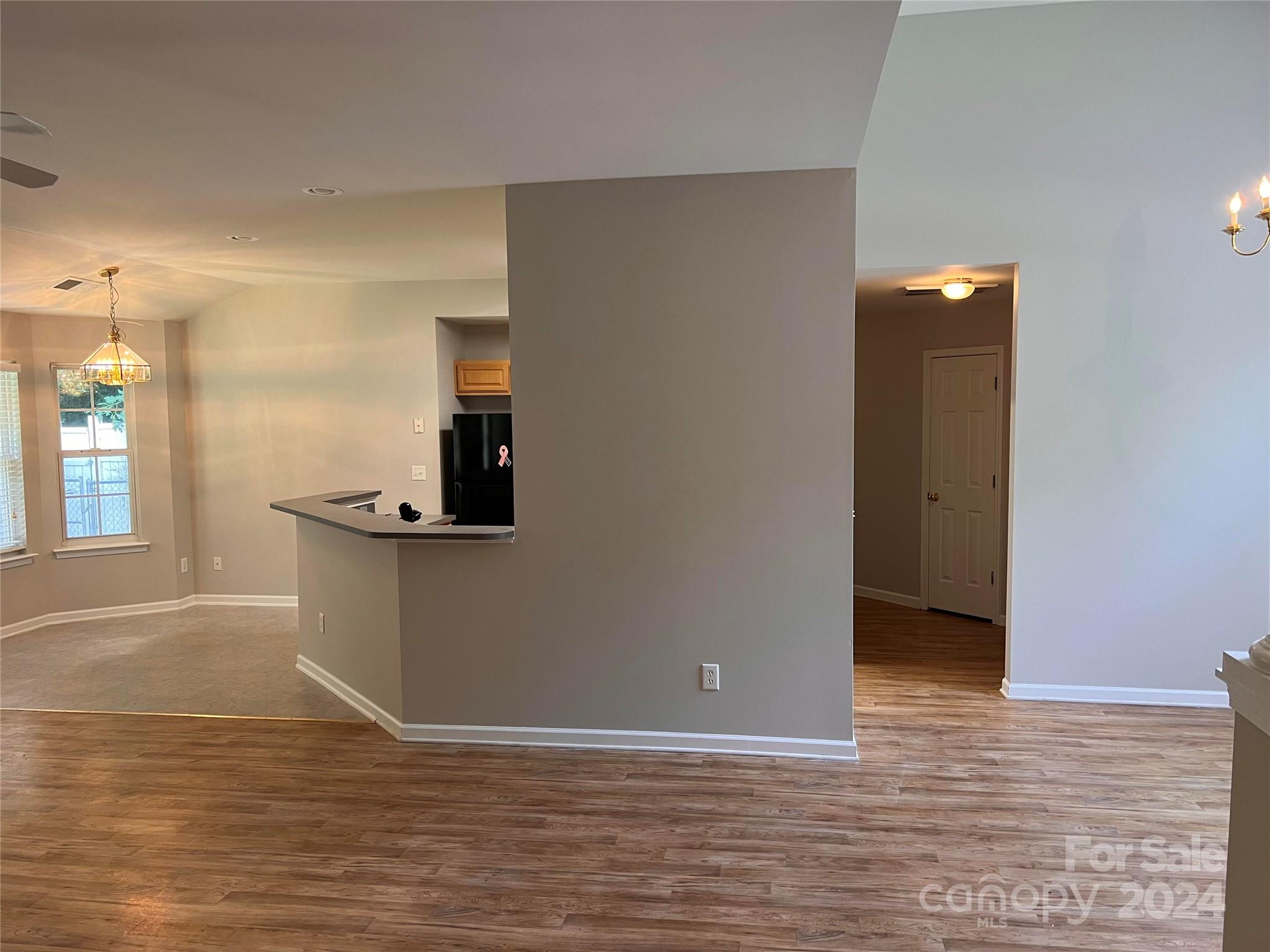 872 Thistledown Drive