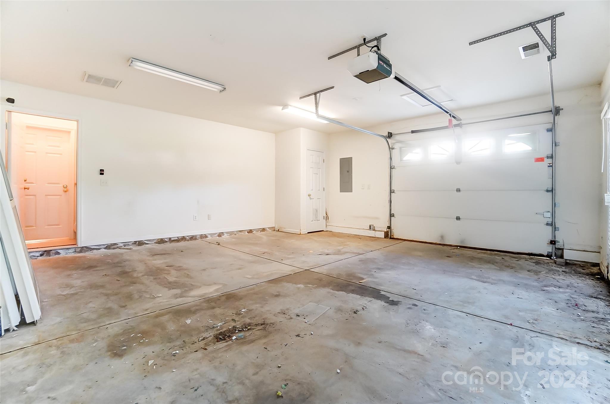 872 Thistledown Drive