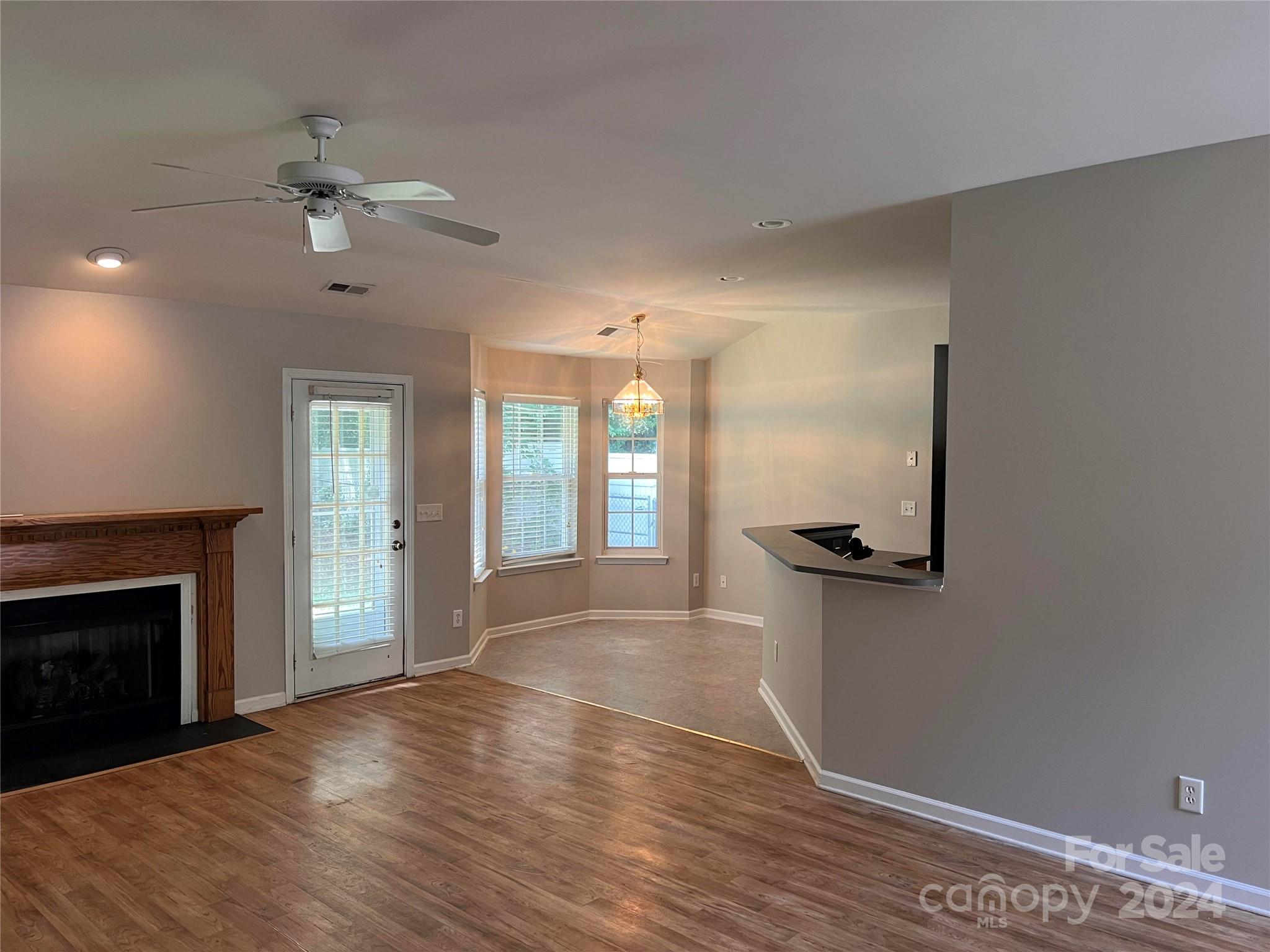 872 Thistledown Drive