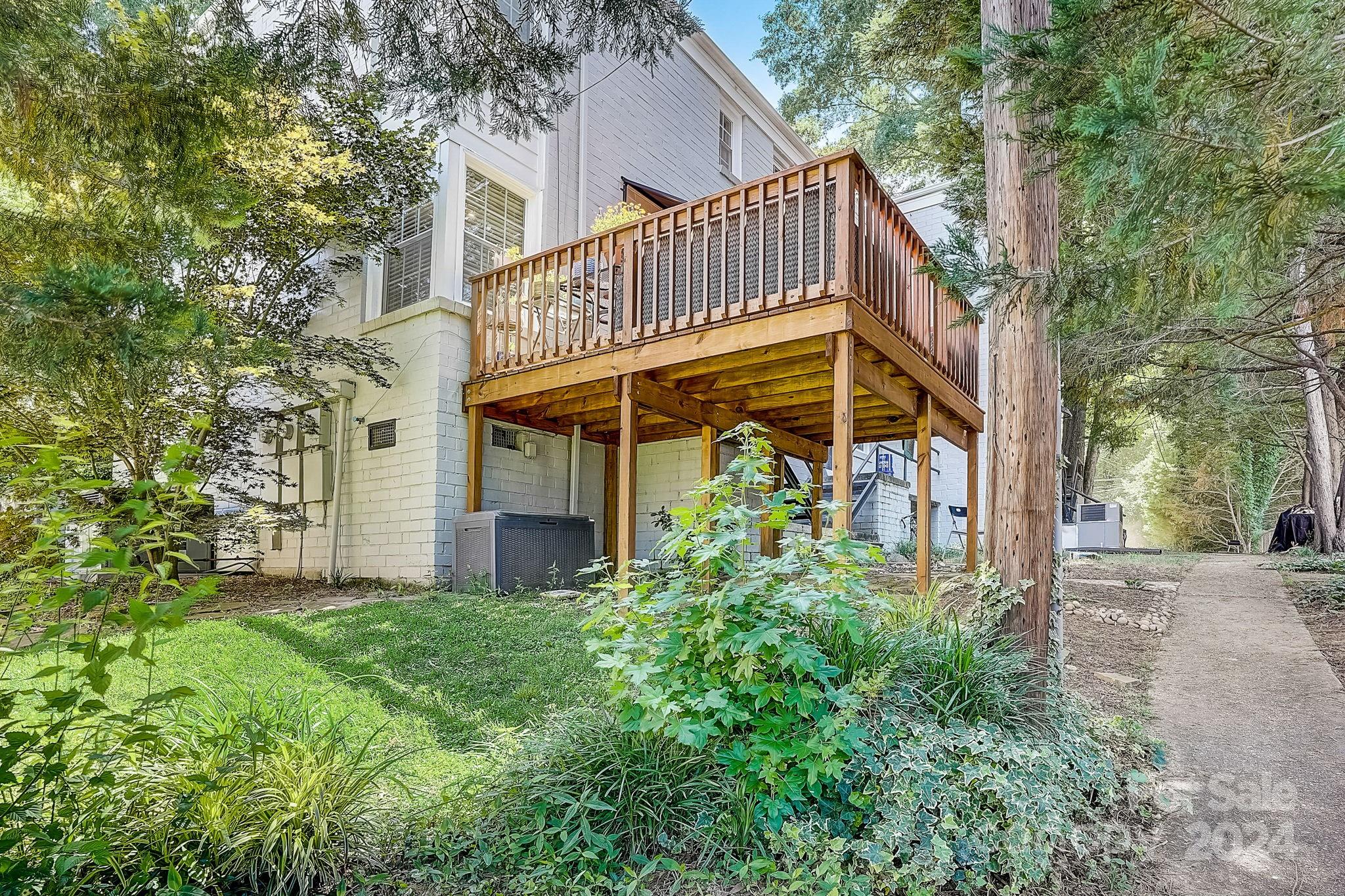 209 Wakefield Drive Unit: B