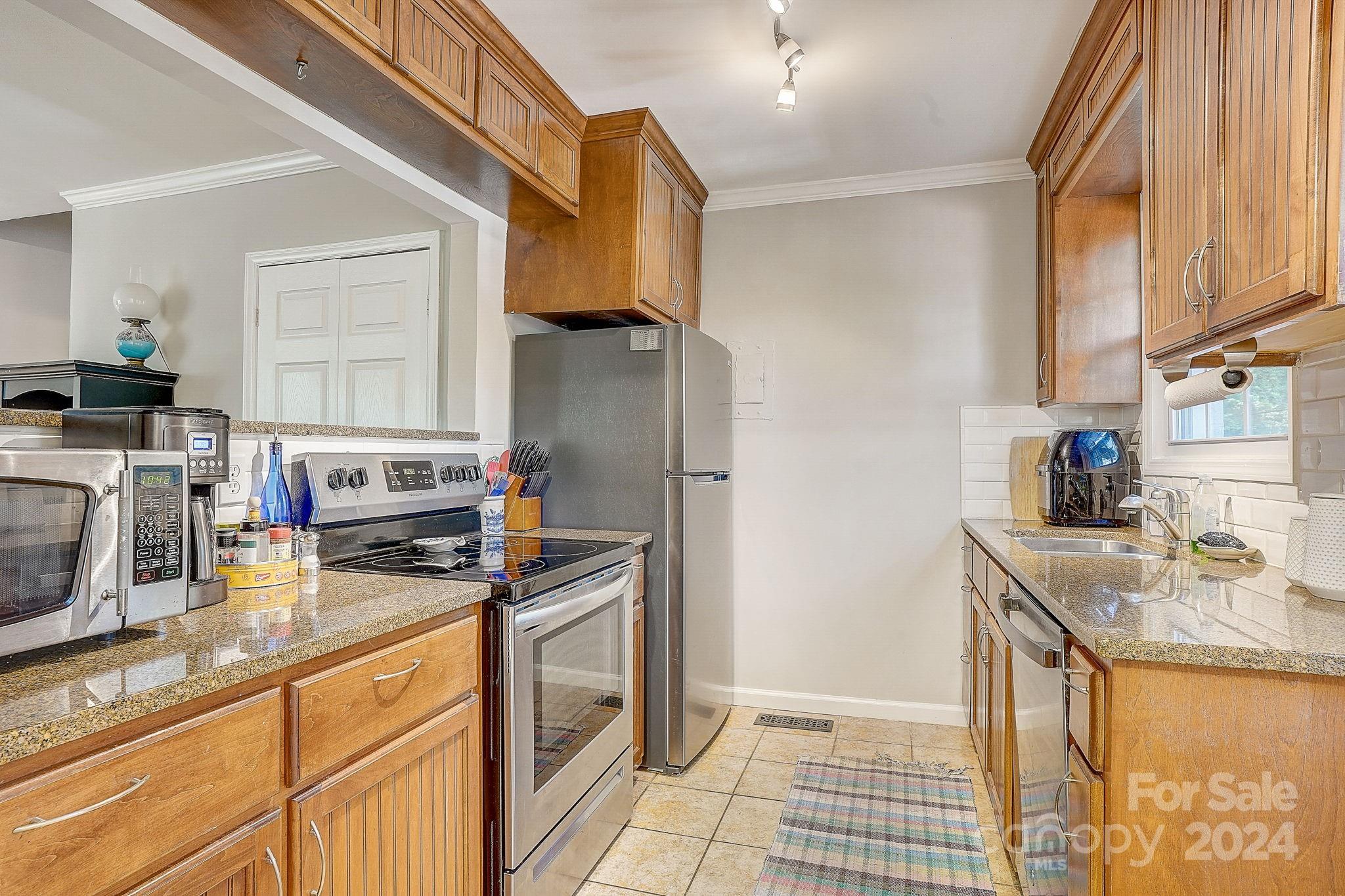 209 Wakefield Drive Unit: B