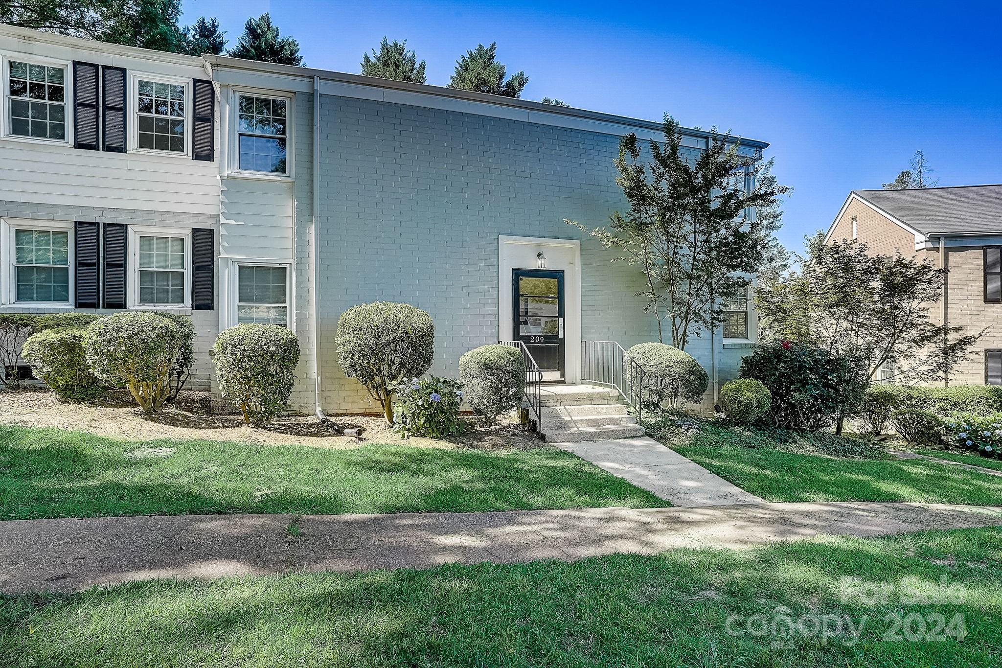 209 Wakefield Drive Unit: B