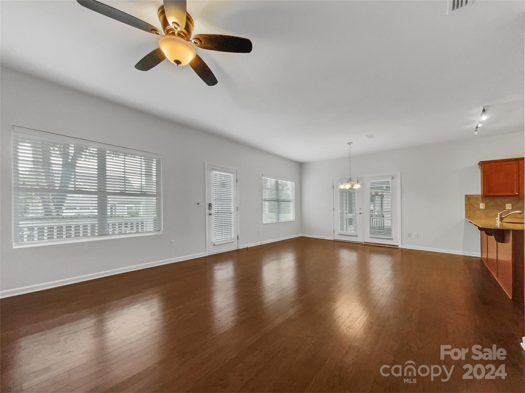 24589 Blue Heron Circle