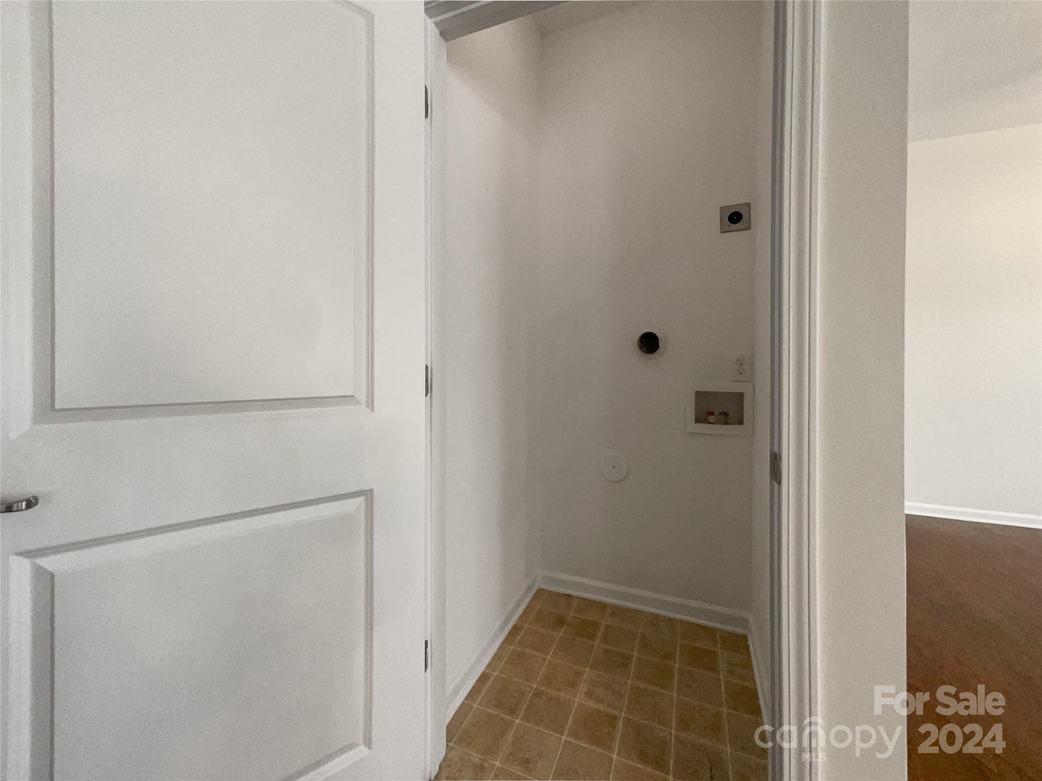 24589 Blue Heron Circle