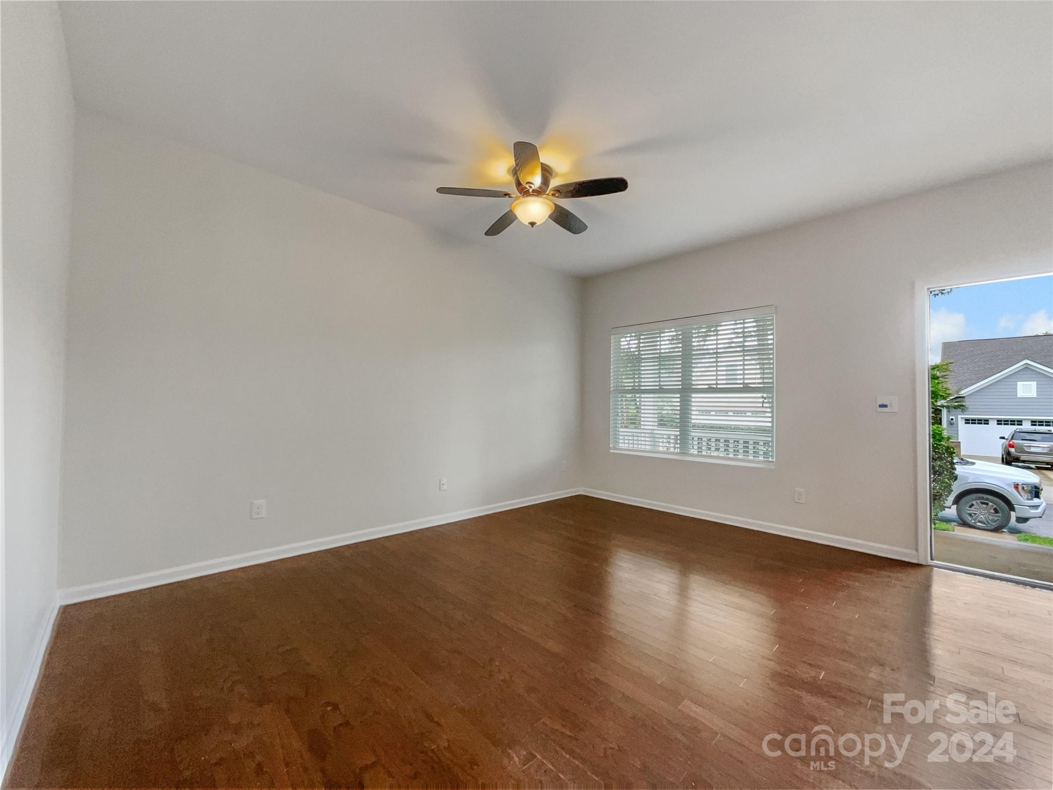 24589 Blue Heron Circle