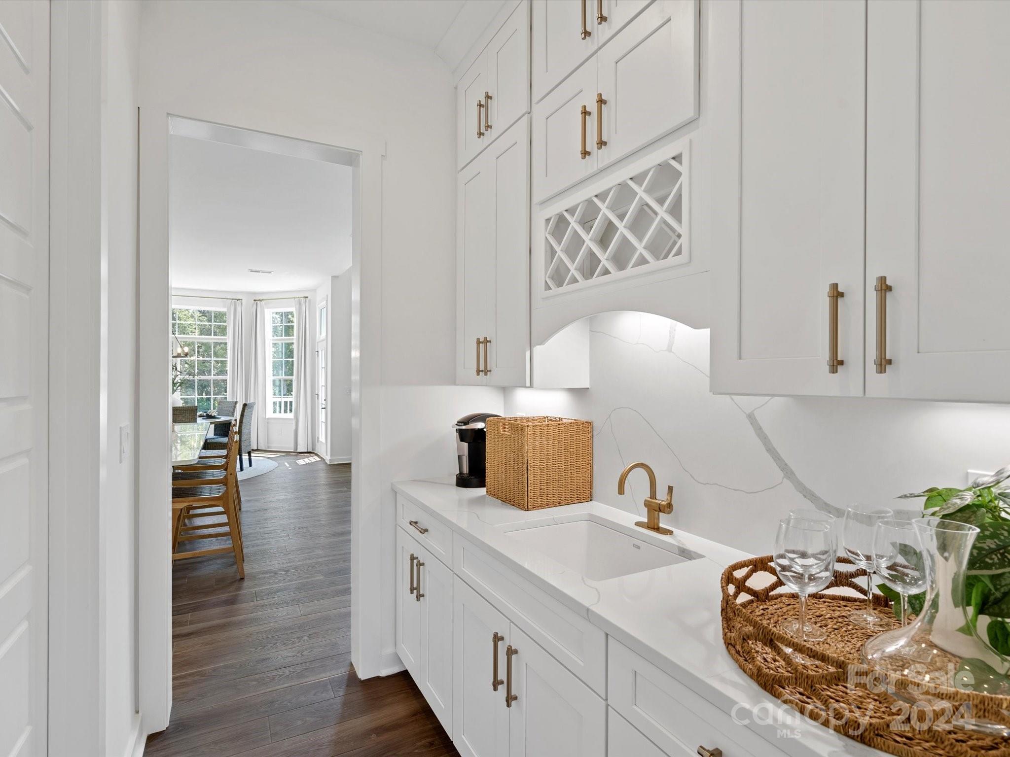 6116 Jepson Court