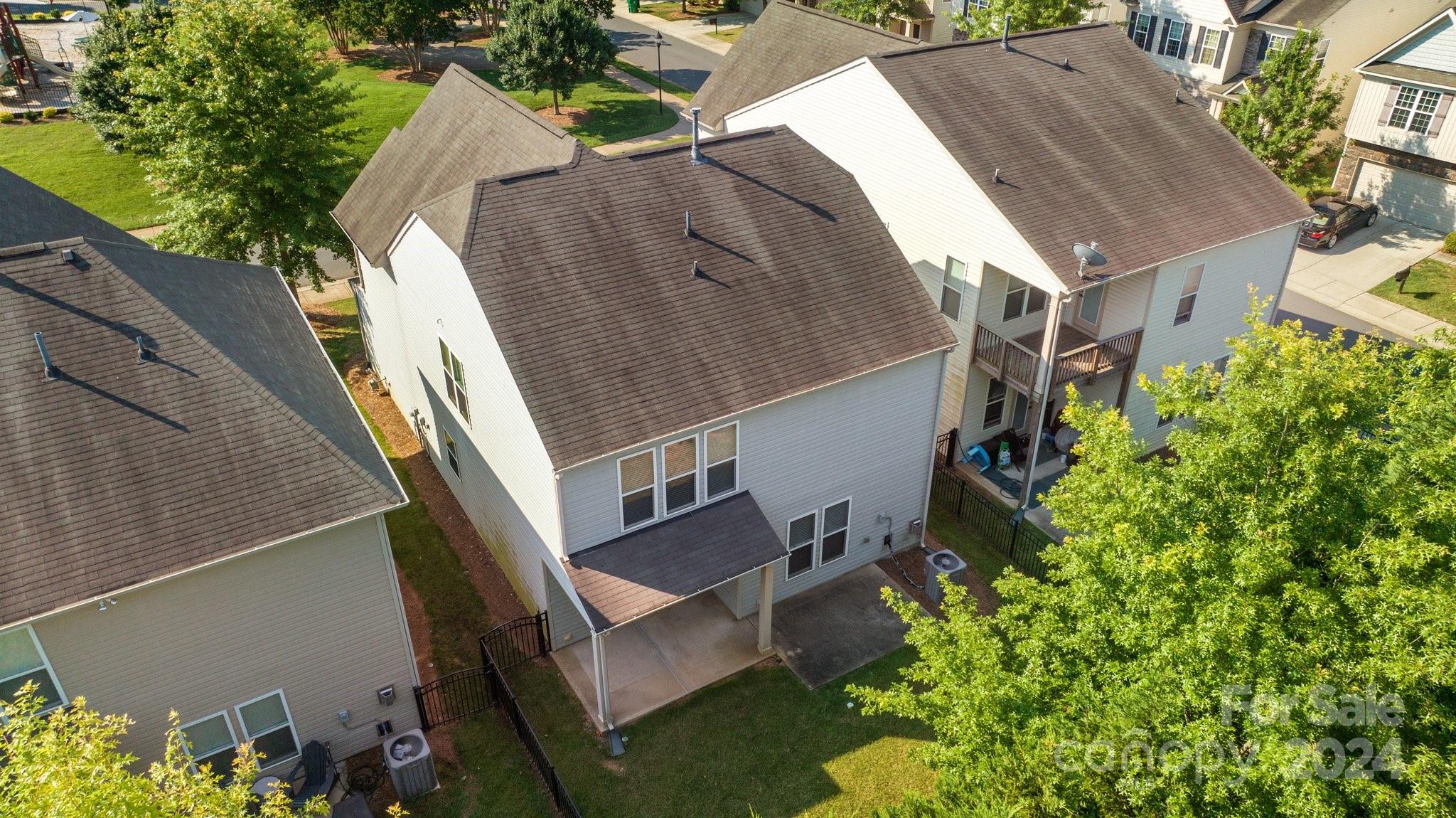 6044 Union Pacific Avenue