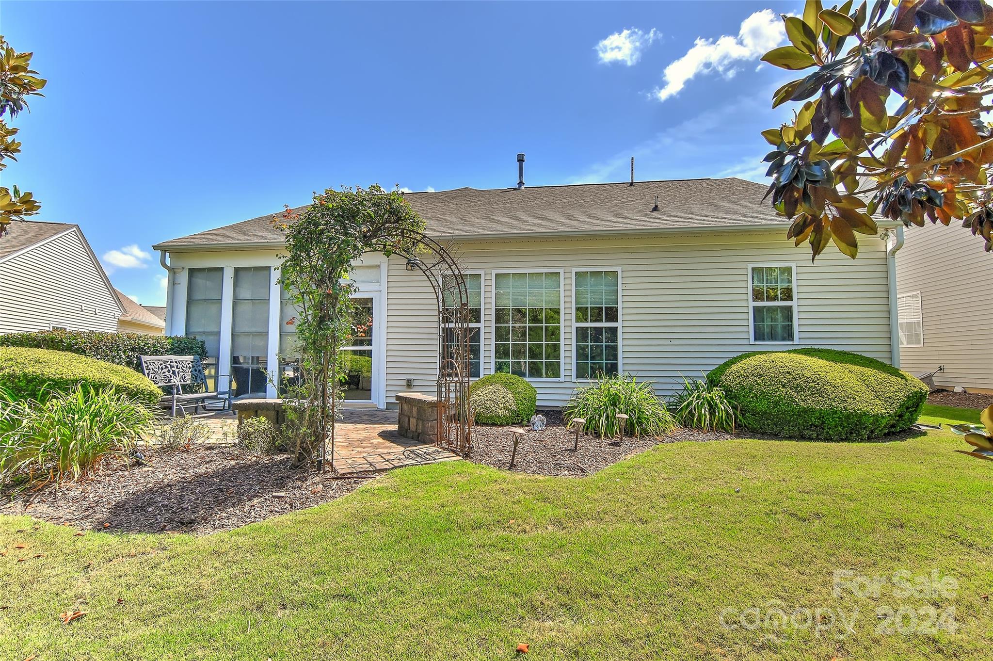 8071 Crater Lake Drive
