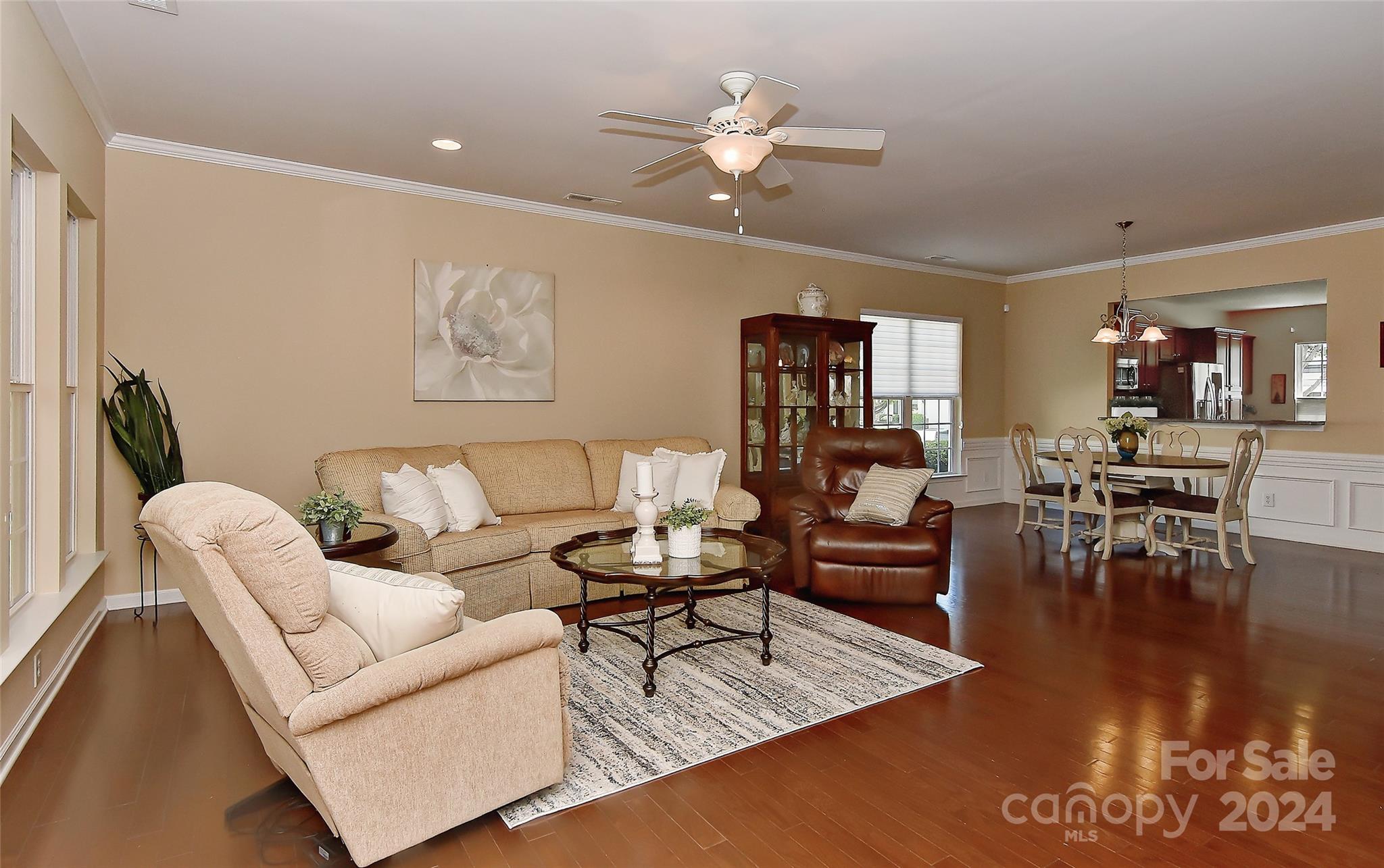 8071 Crater Lake Drive