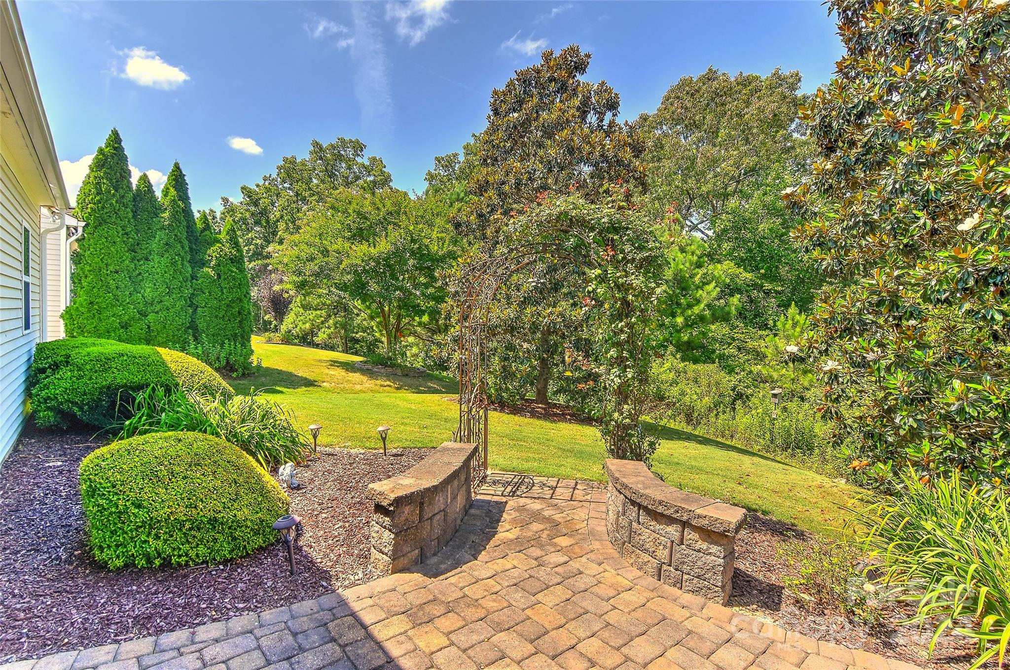8071 Crater Lake Drive