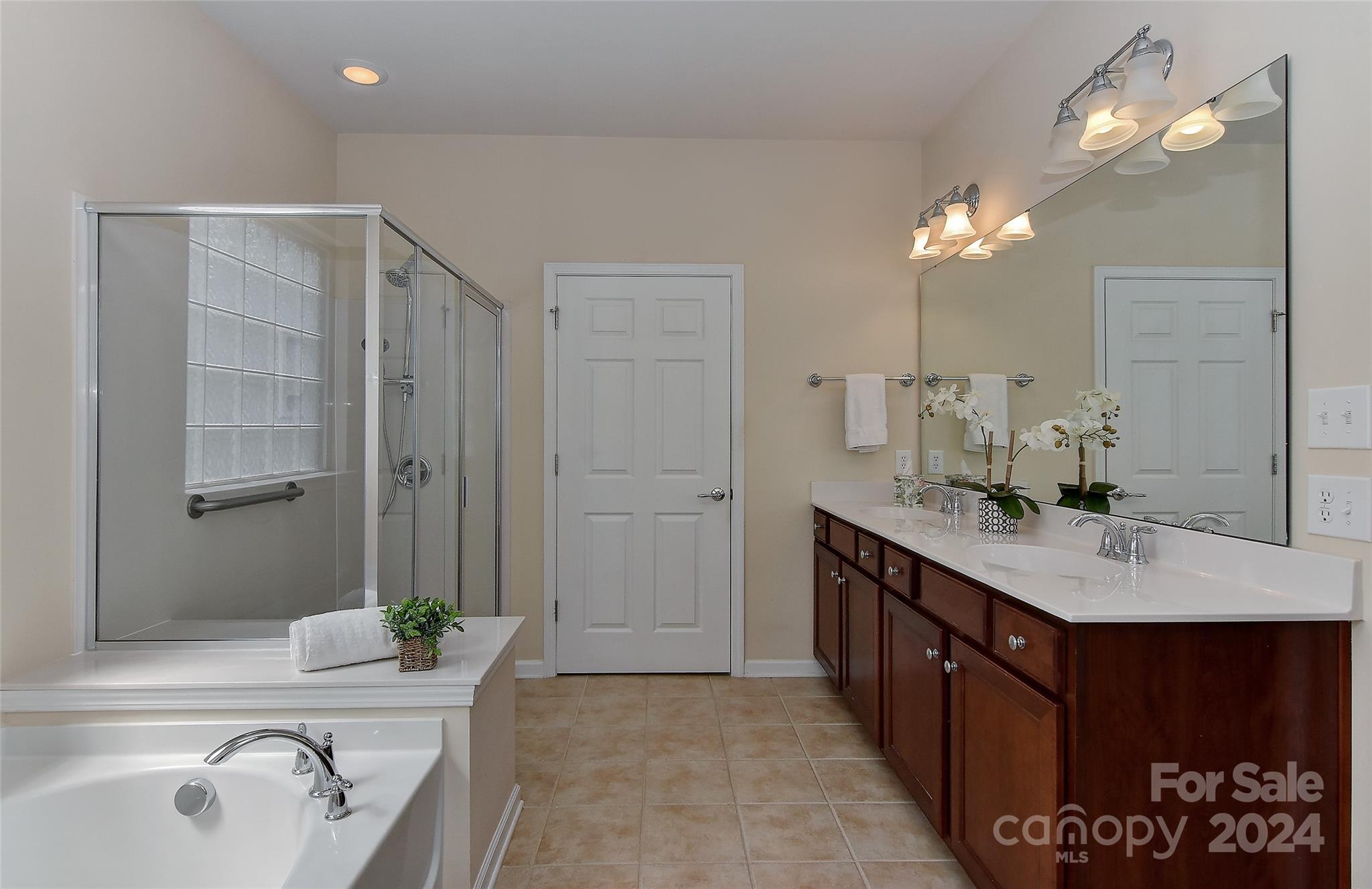 8071 Crater Lake Drive