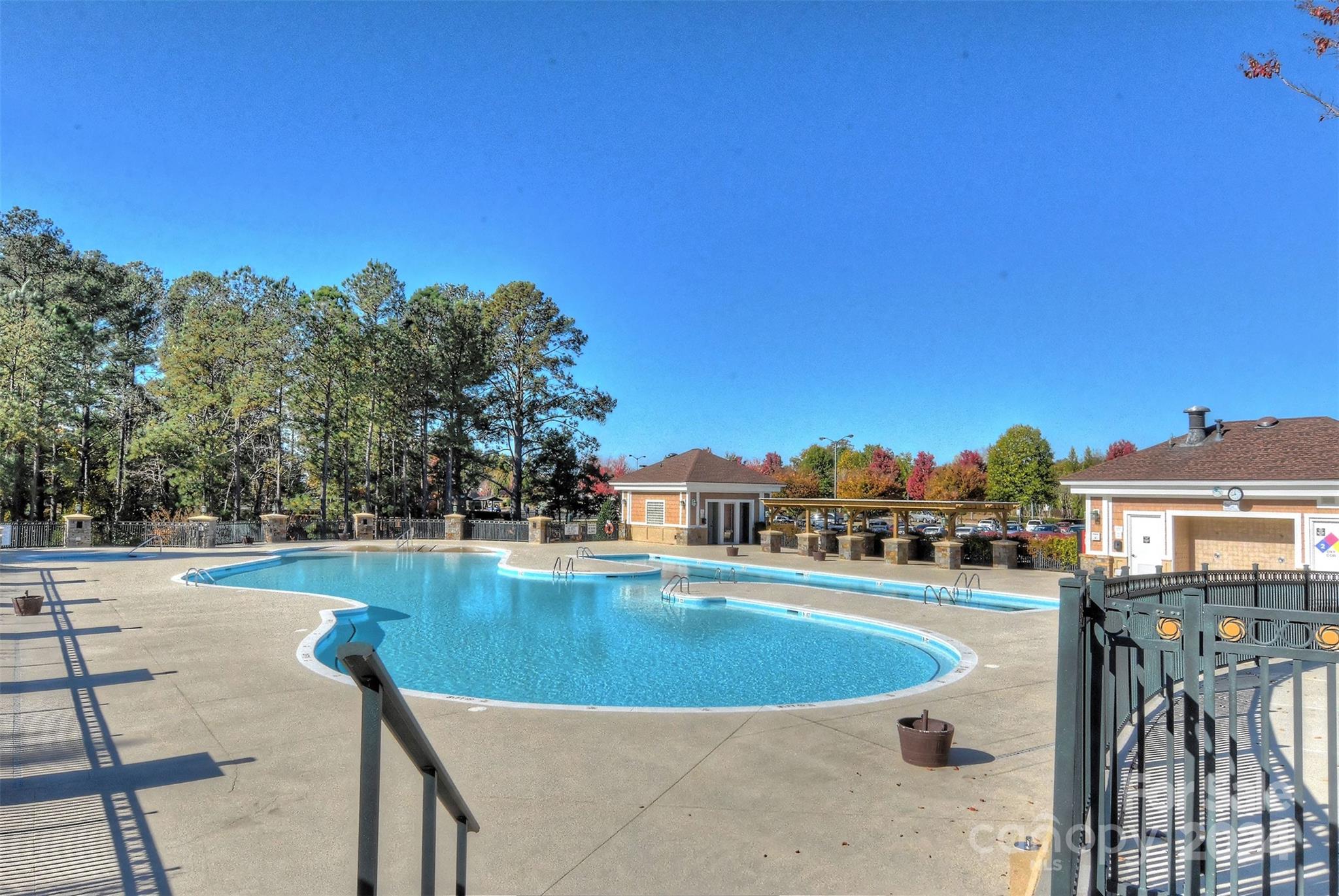 8071 Crater Lake Drive