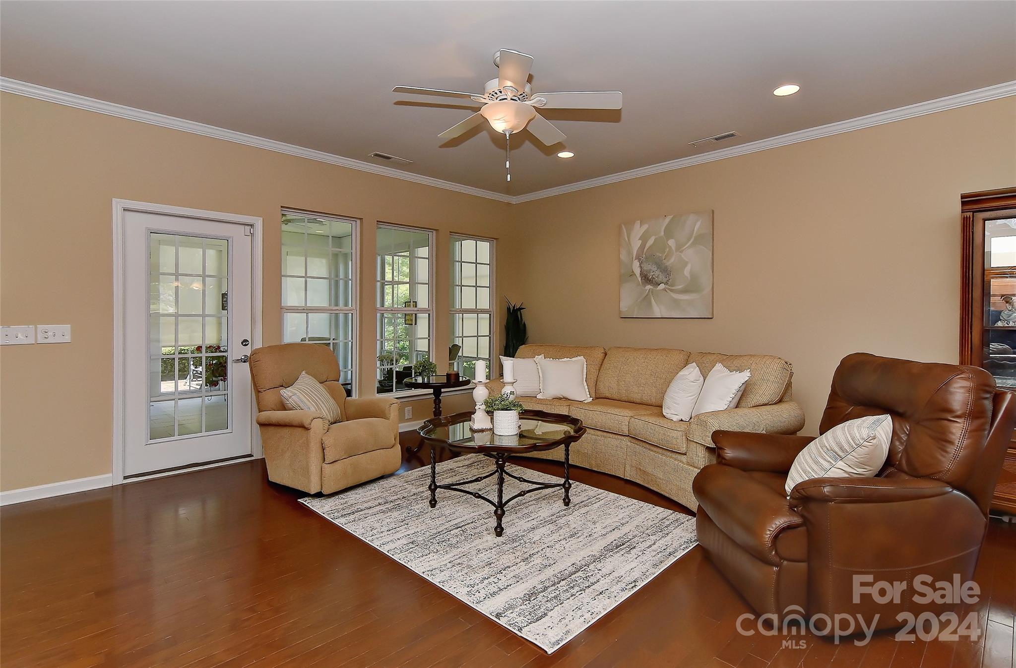 8071 Crater Lake Drive