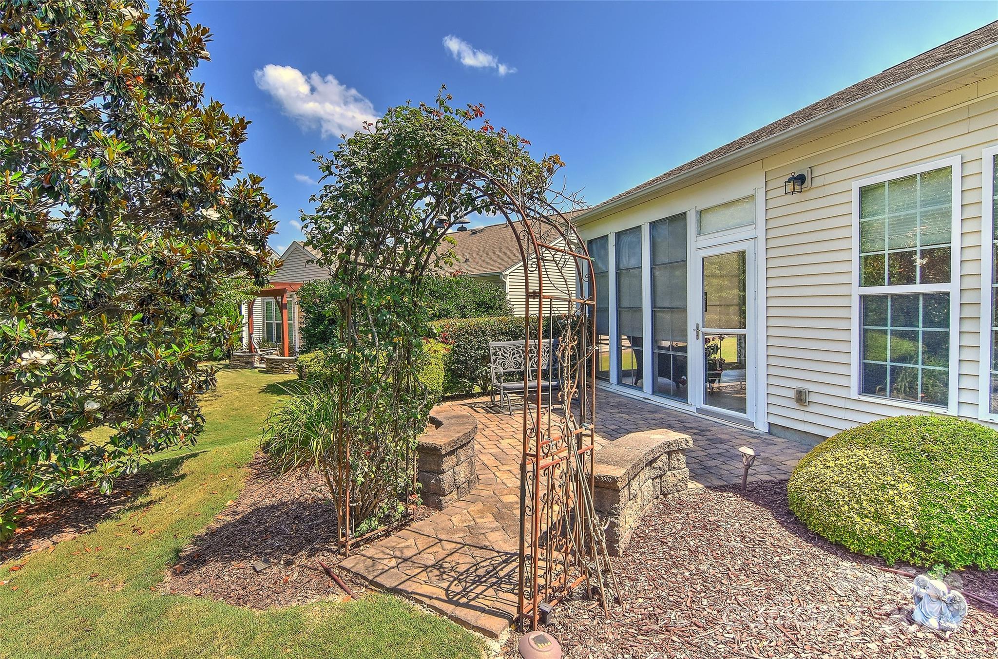 8071 Crater Lake Drive
