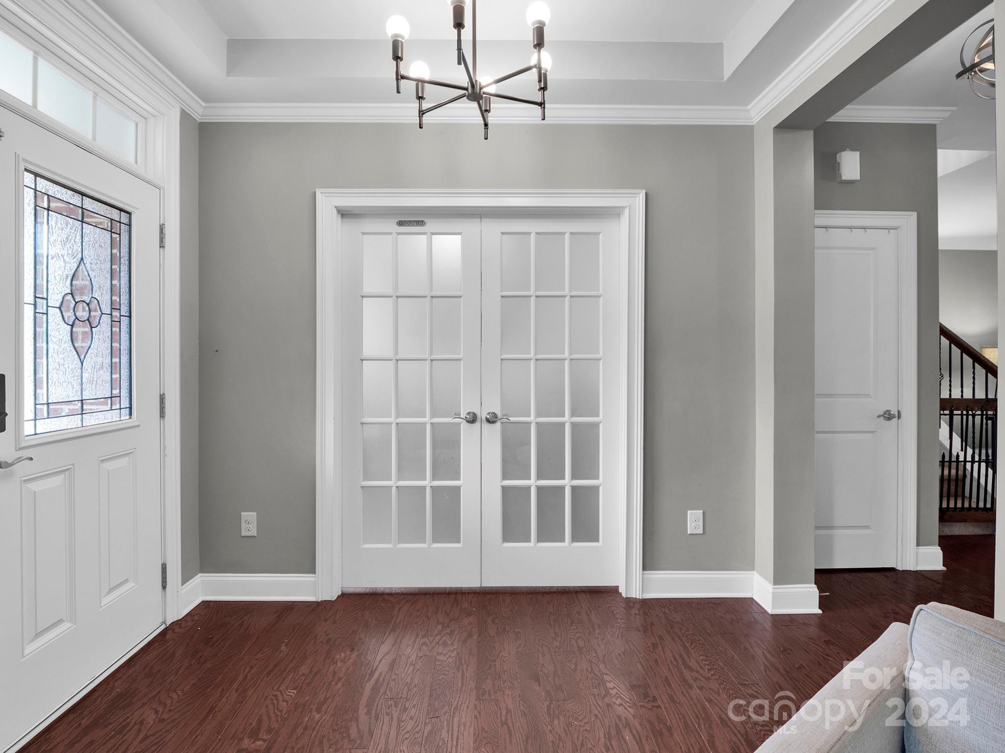 3800 Bronte Lane