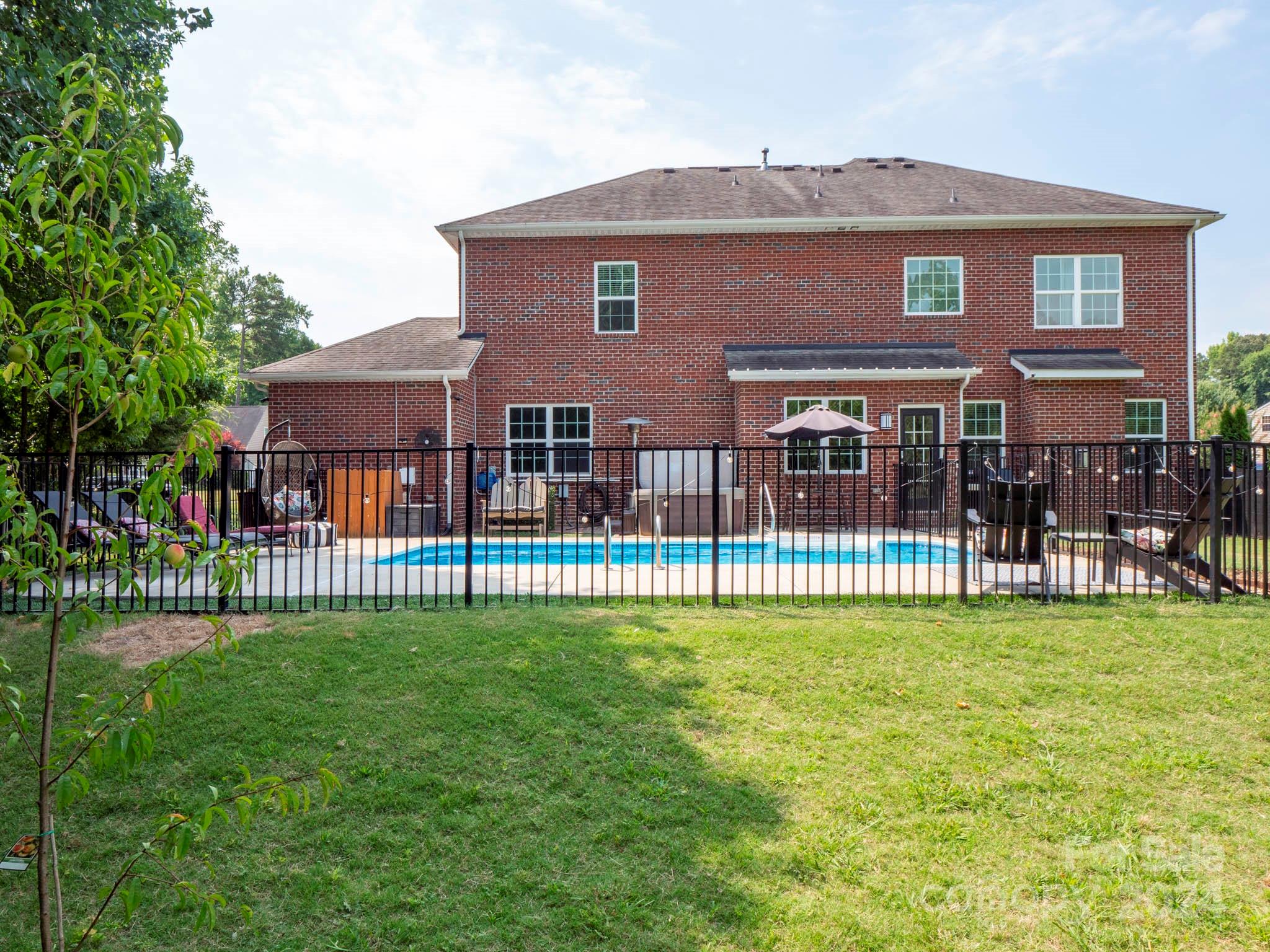 3800 Bronte Lane