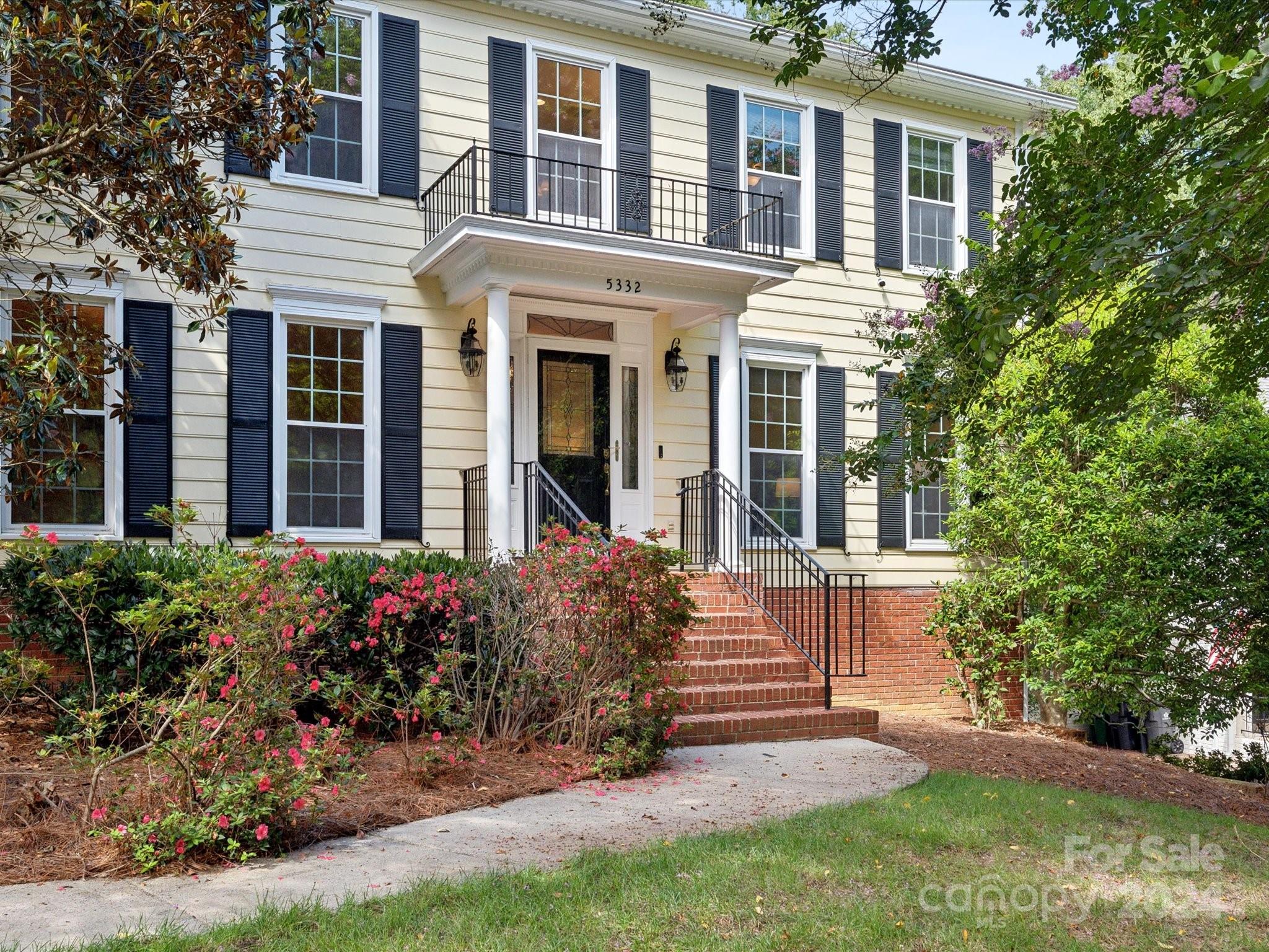 5332 Hillingdon Road