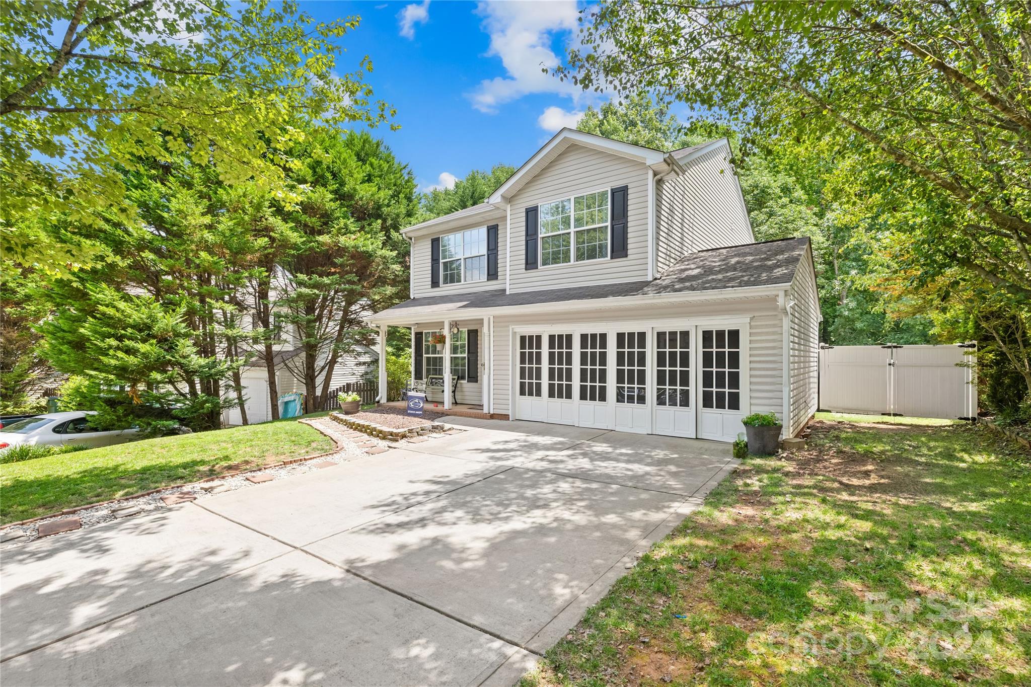 518 River View Drive