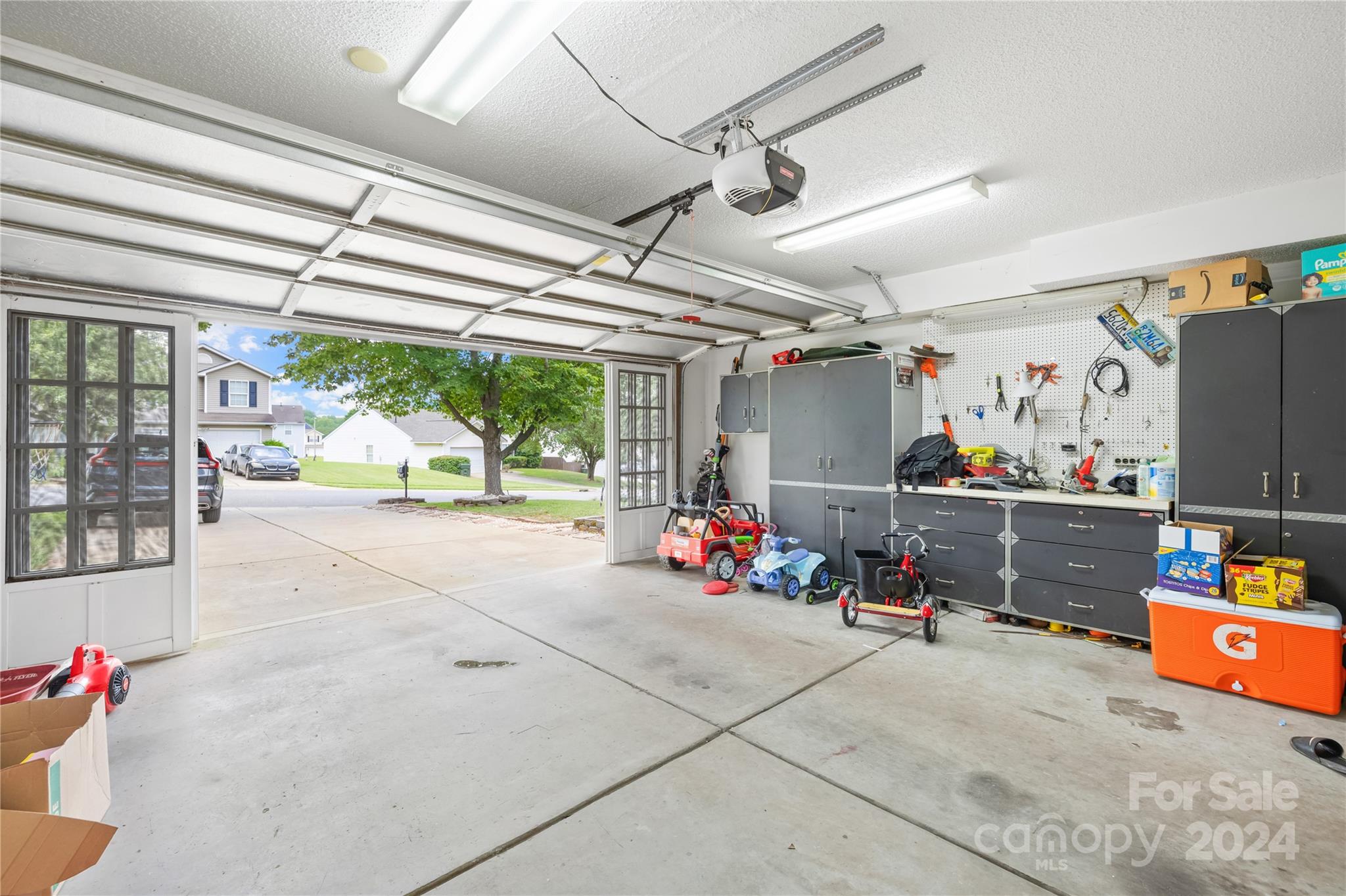 518 River View Drive