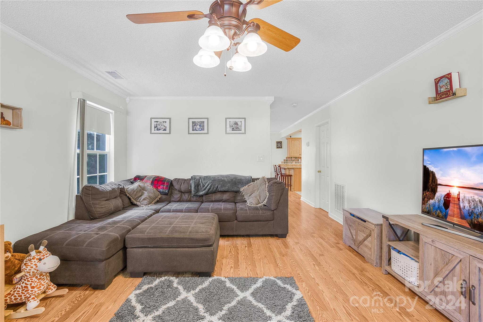 518 River View Drive