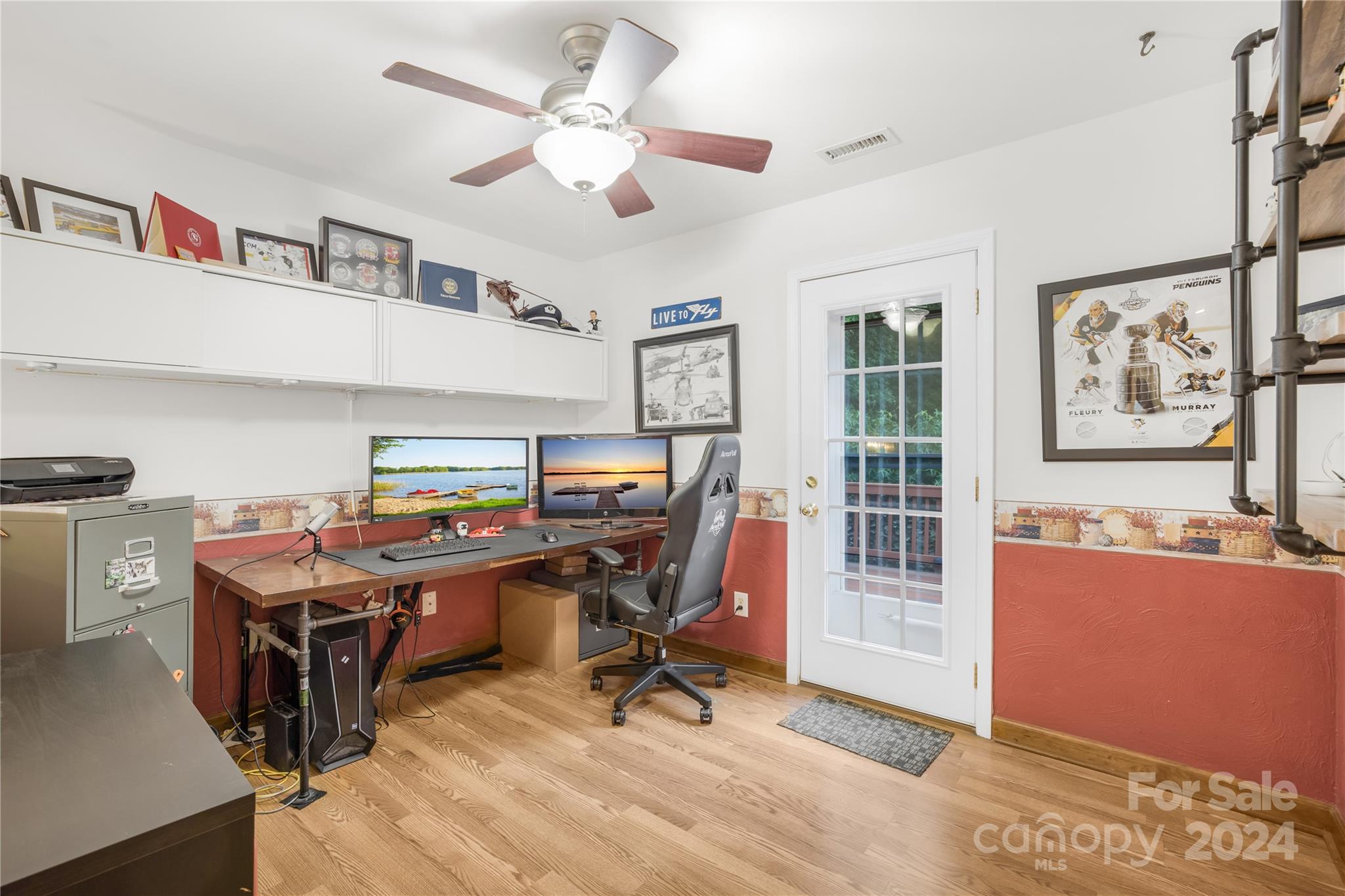 518 River View Drive