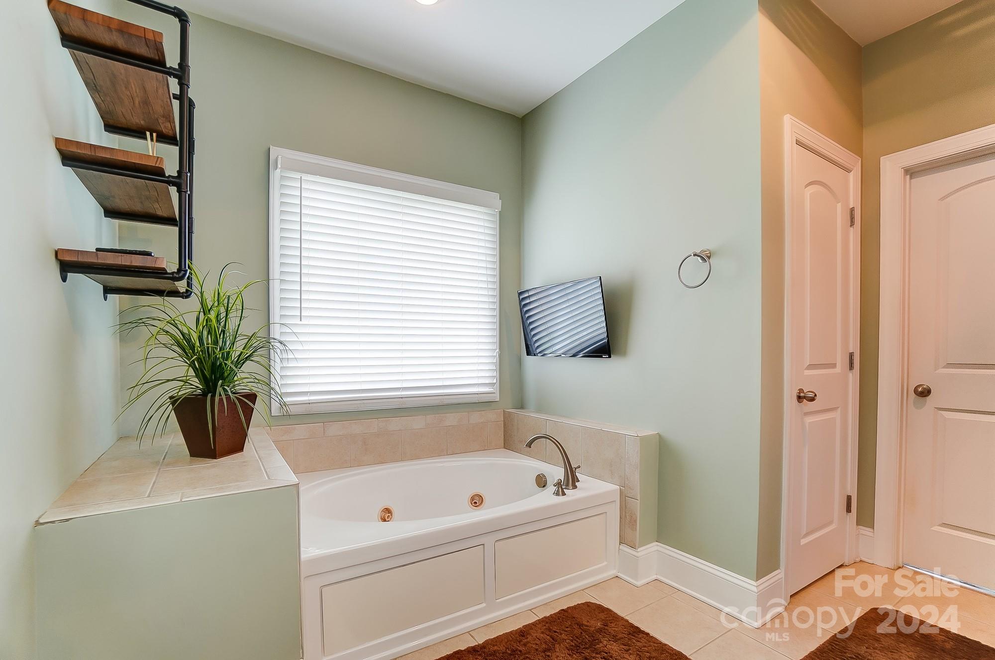 112 Hedgewood Drive Unit: 3
