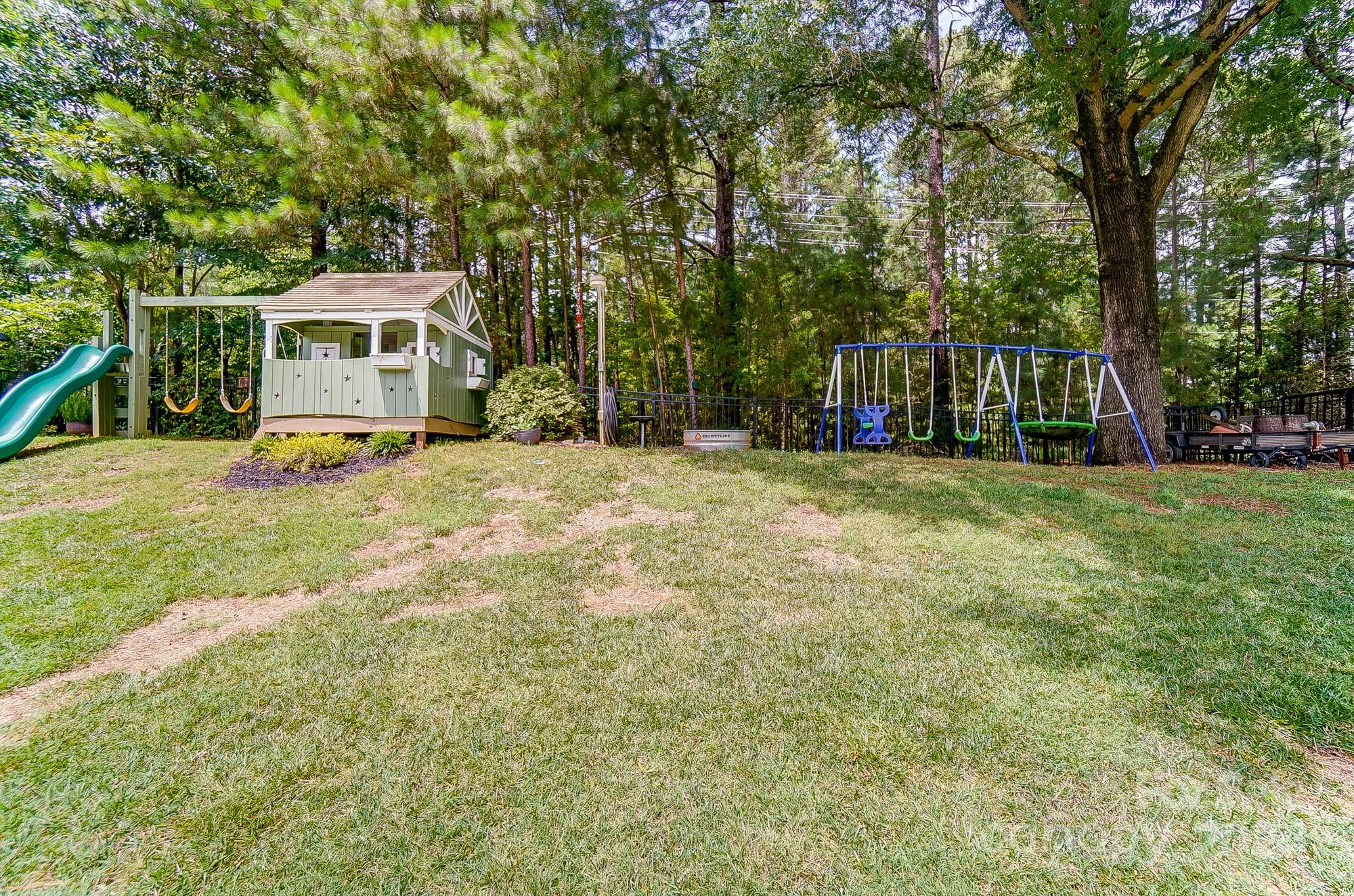 112 Hedgewood Drive Unit: 3