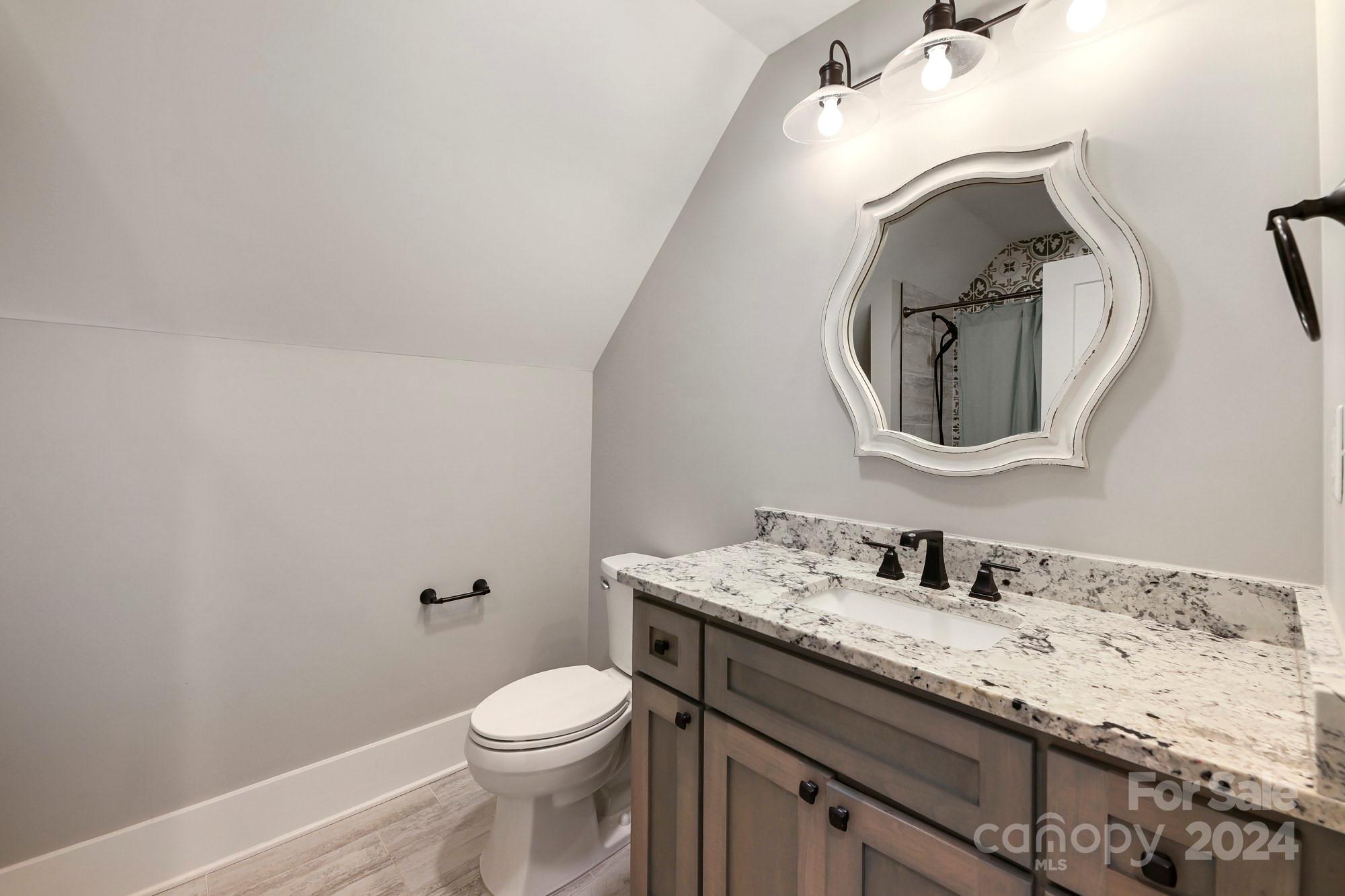 2710 Lee Lawing Road Unit: 12