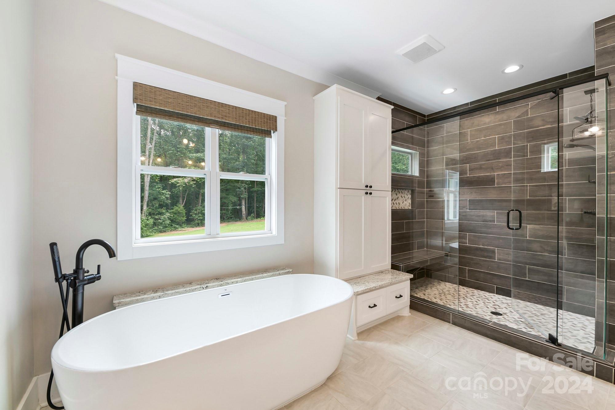 2710 Lee Lawing Road Unit: 12
