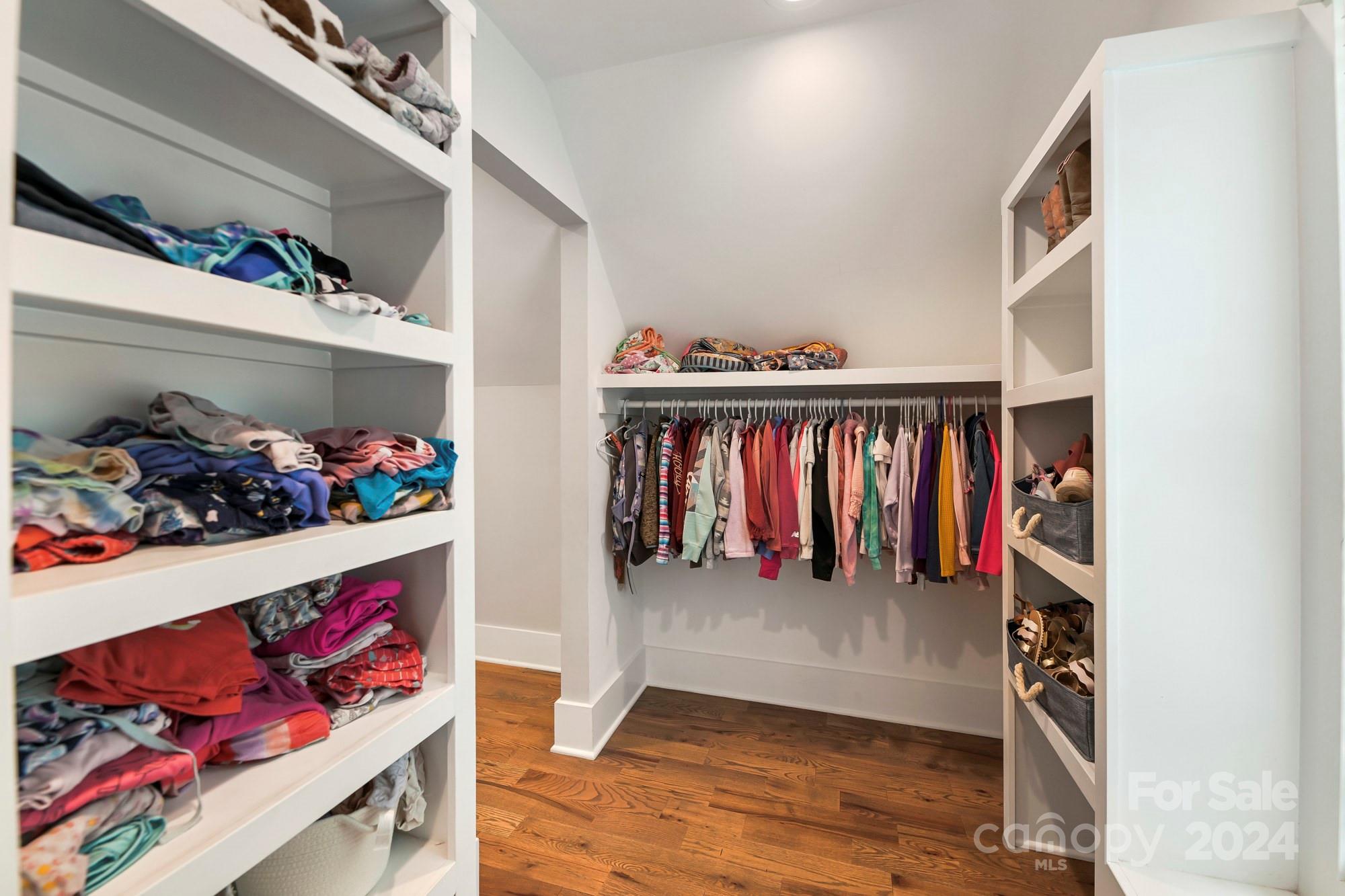 2710 Lee Lawing Road Unit: 12