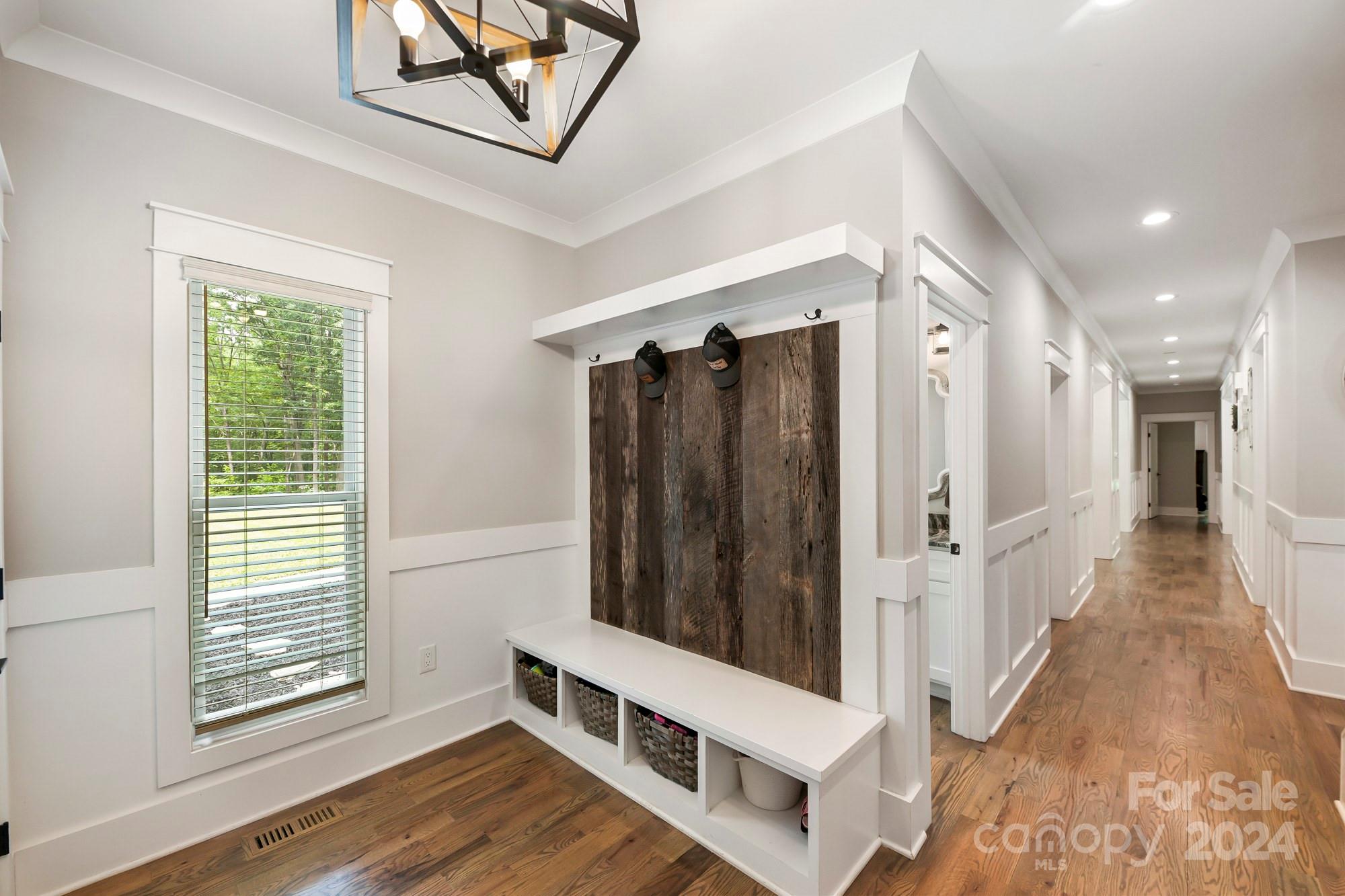 2710 Lee Lawing Road Unit: 12