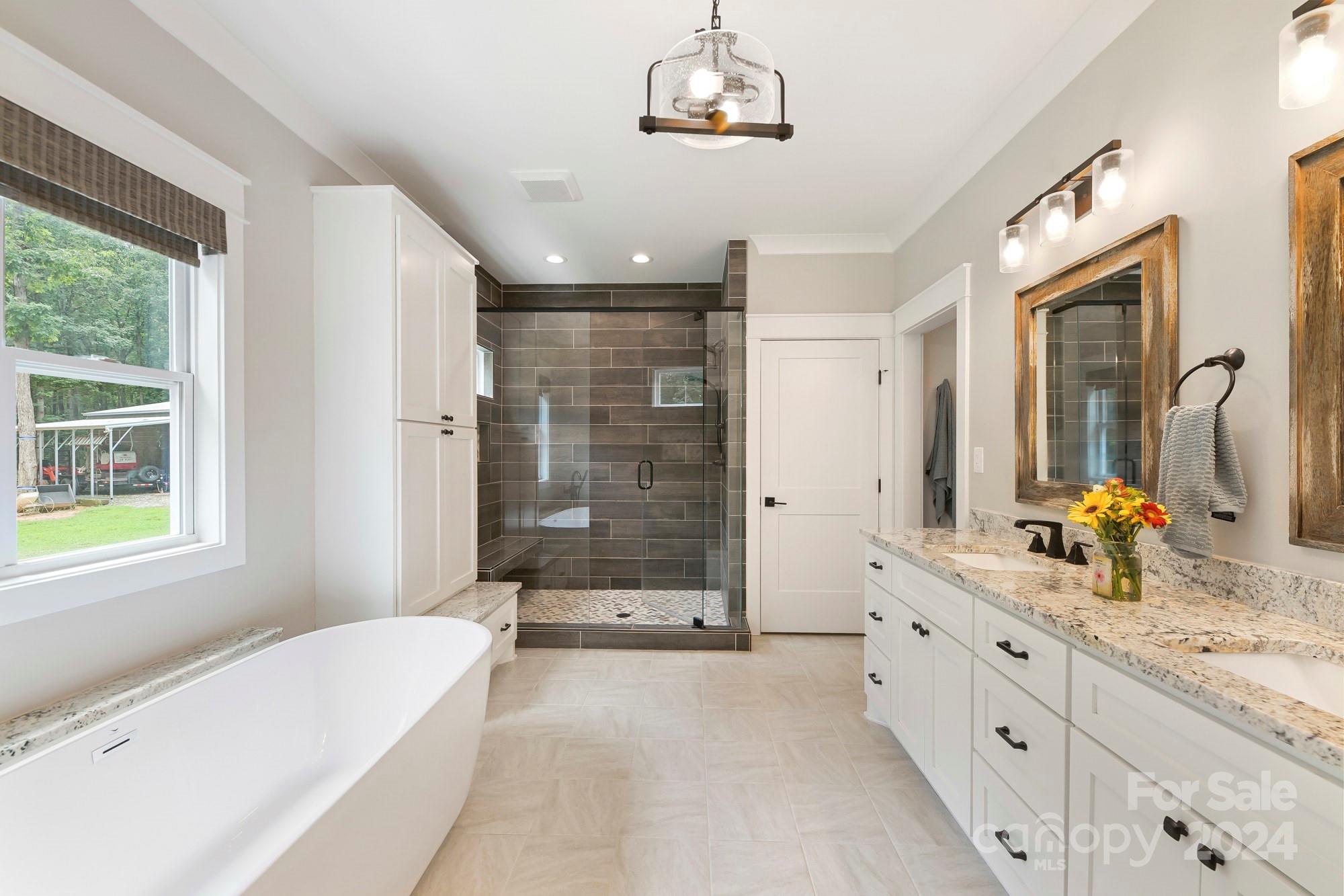2710 Lee Lawing Road Unit: 12
