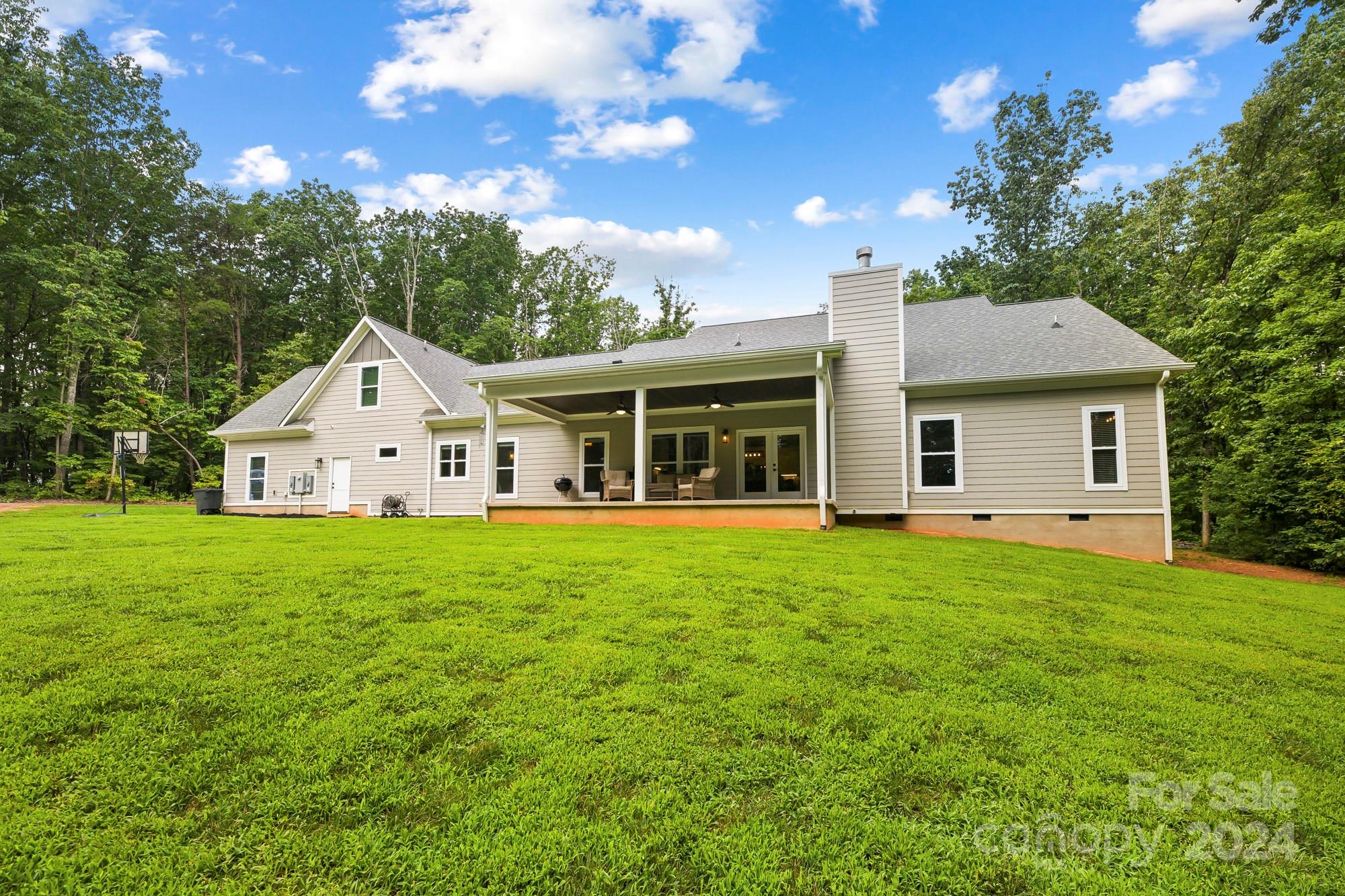 2710 Lee Lawing Road Unit: 12