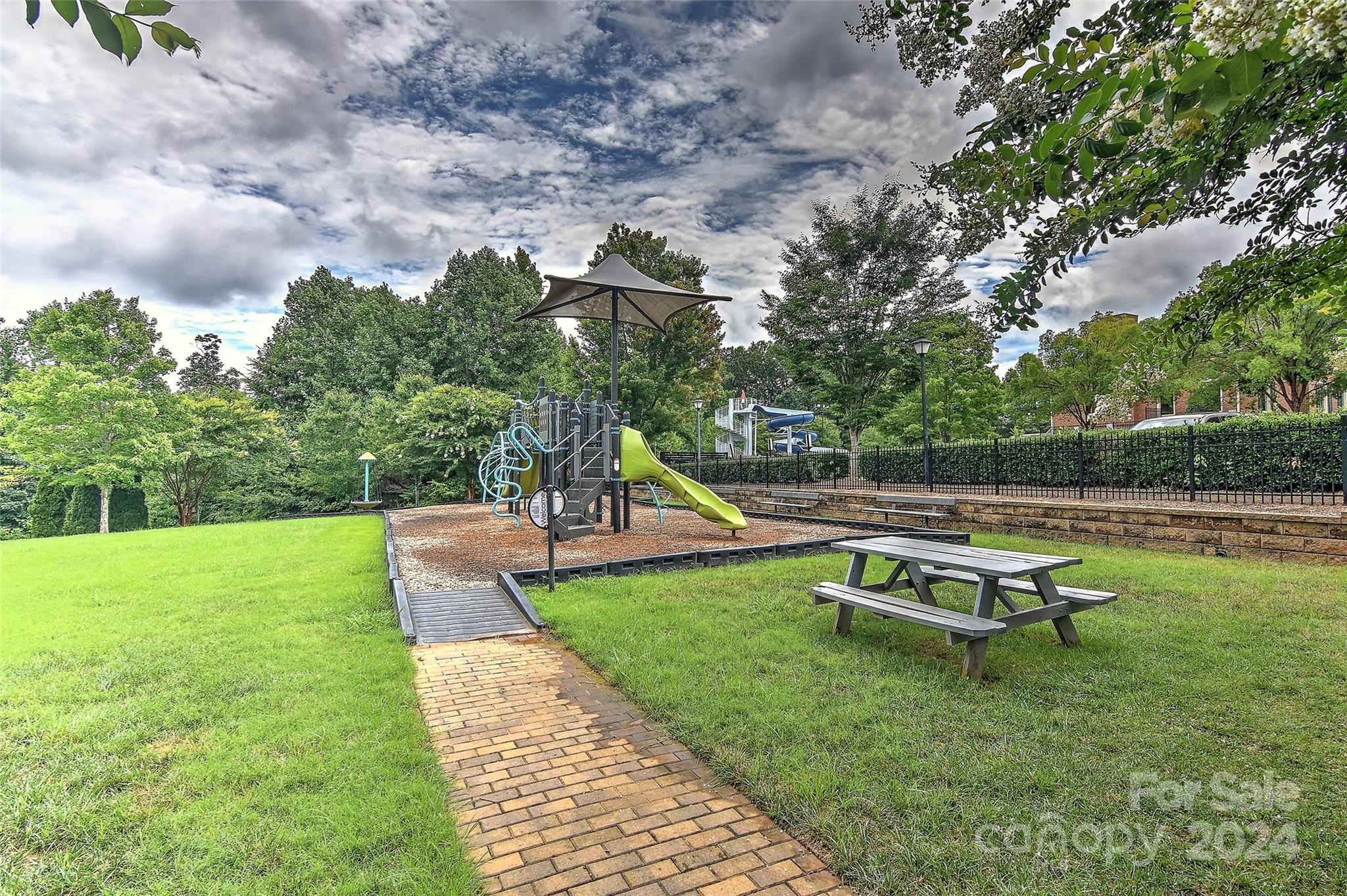 1027 Elsmore Drive