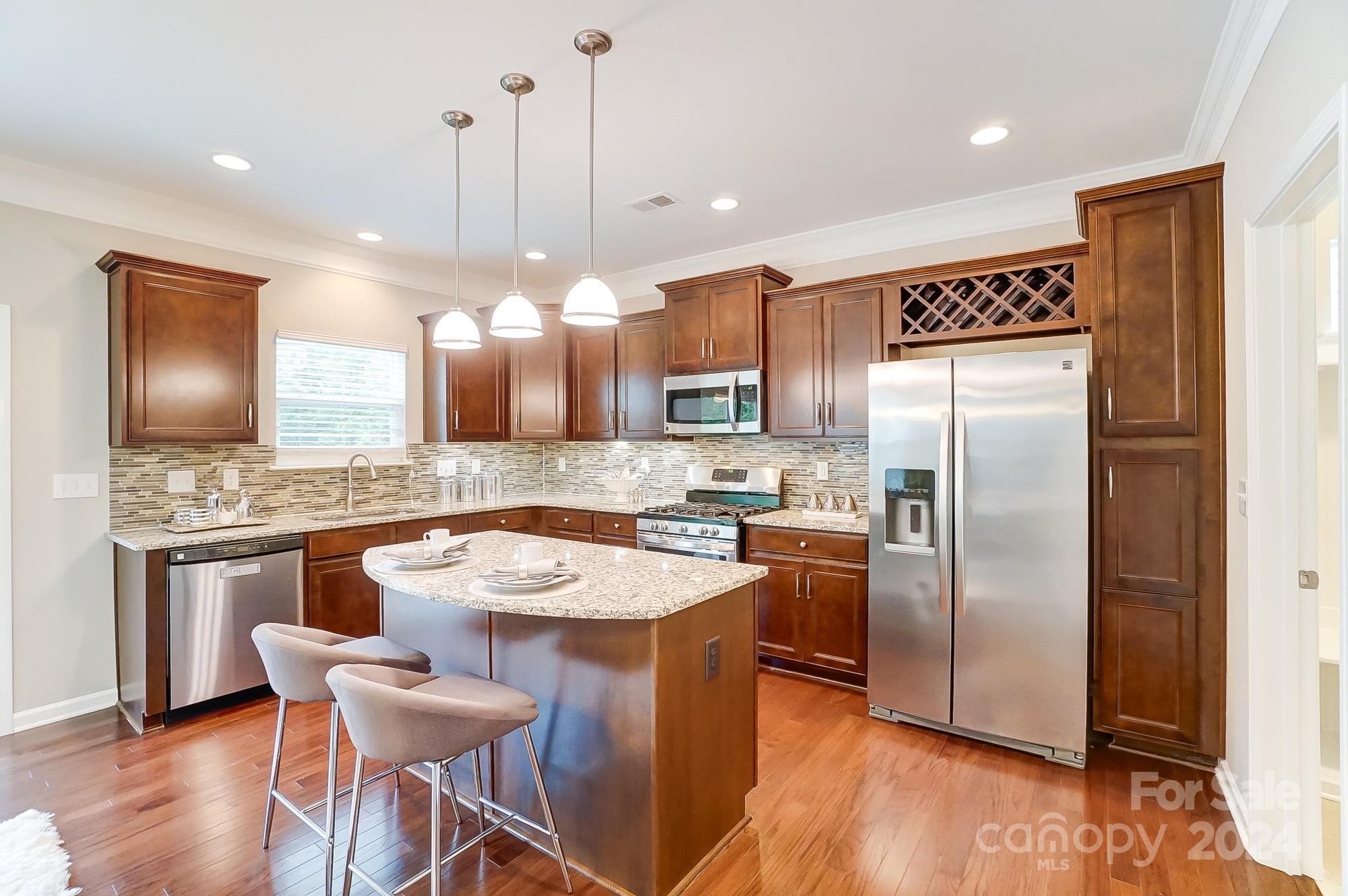 5017 Fenwick Court