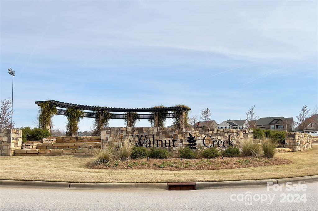 5017 Fenwick Court