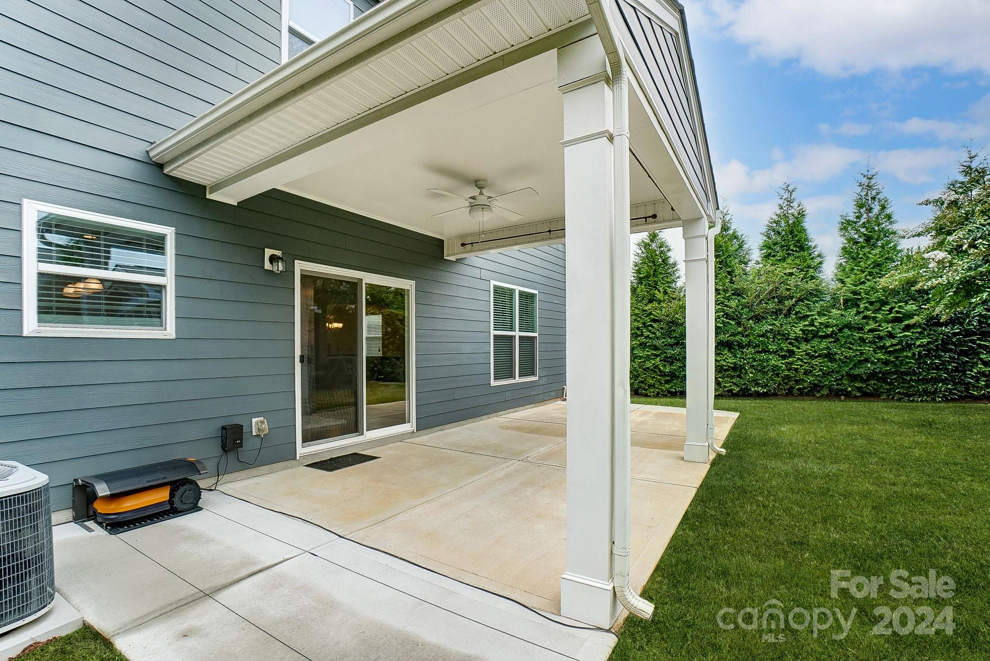 5017 Fenwick Court