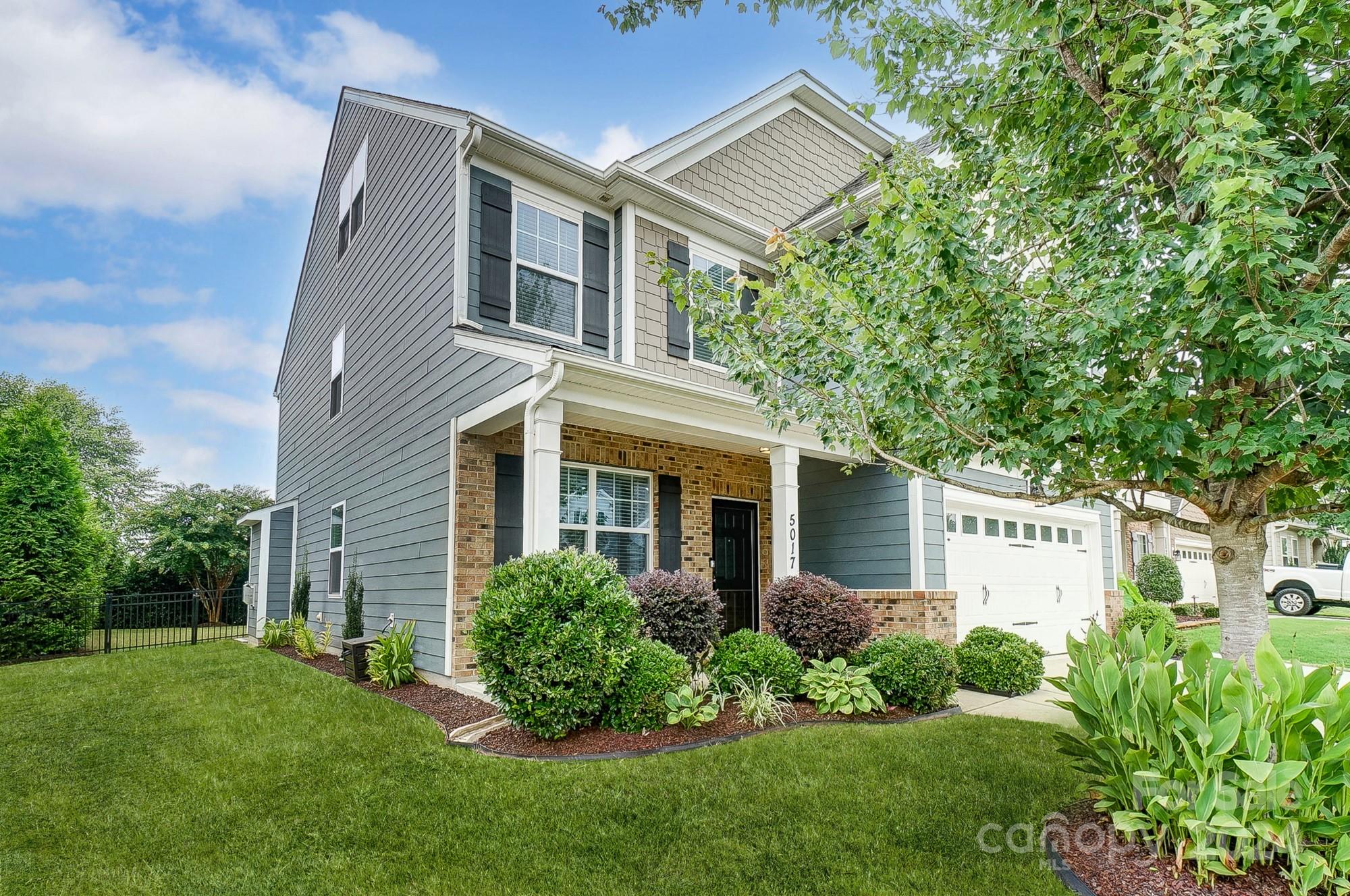 5017 Fenwick Court