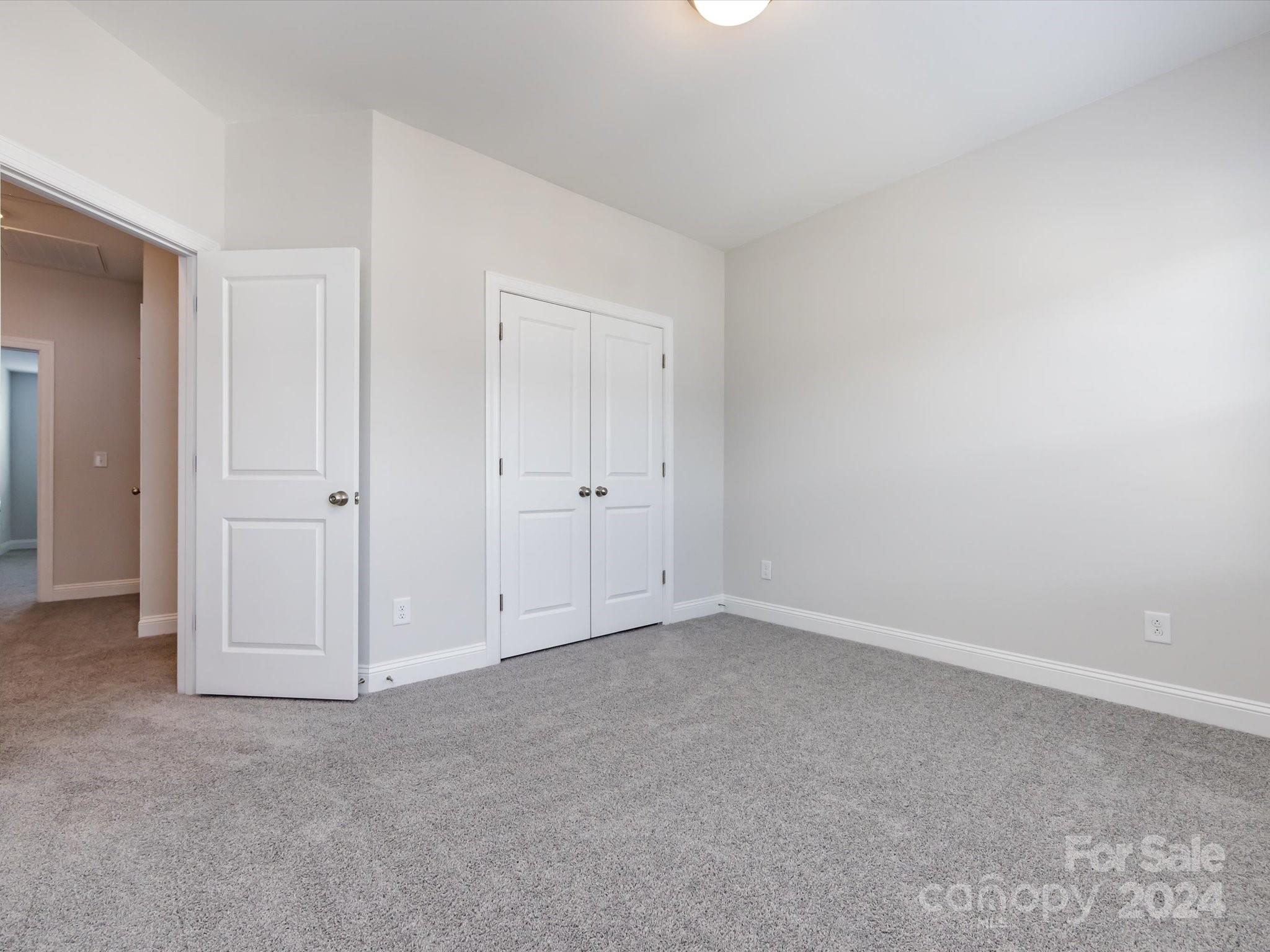 2642 Roseglen Lane