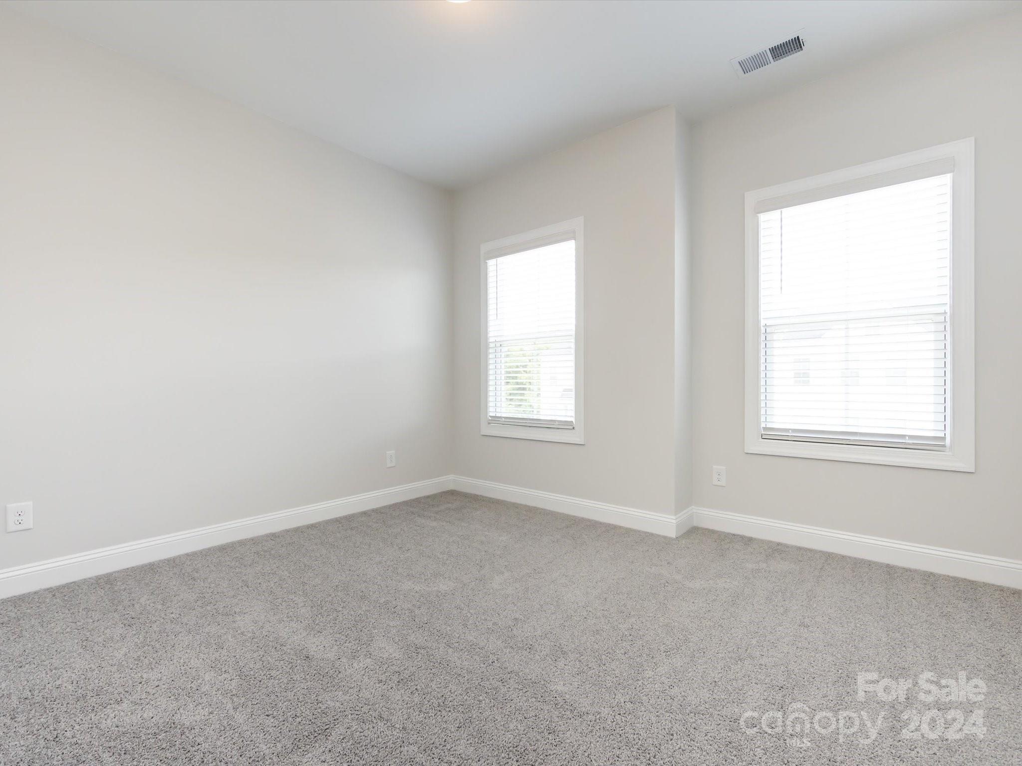2642 Roseglen Lane