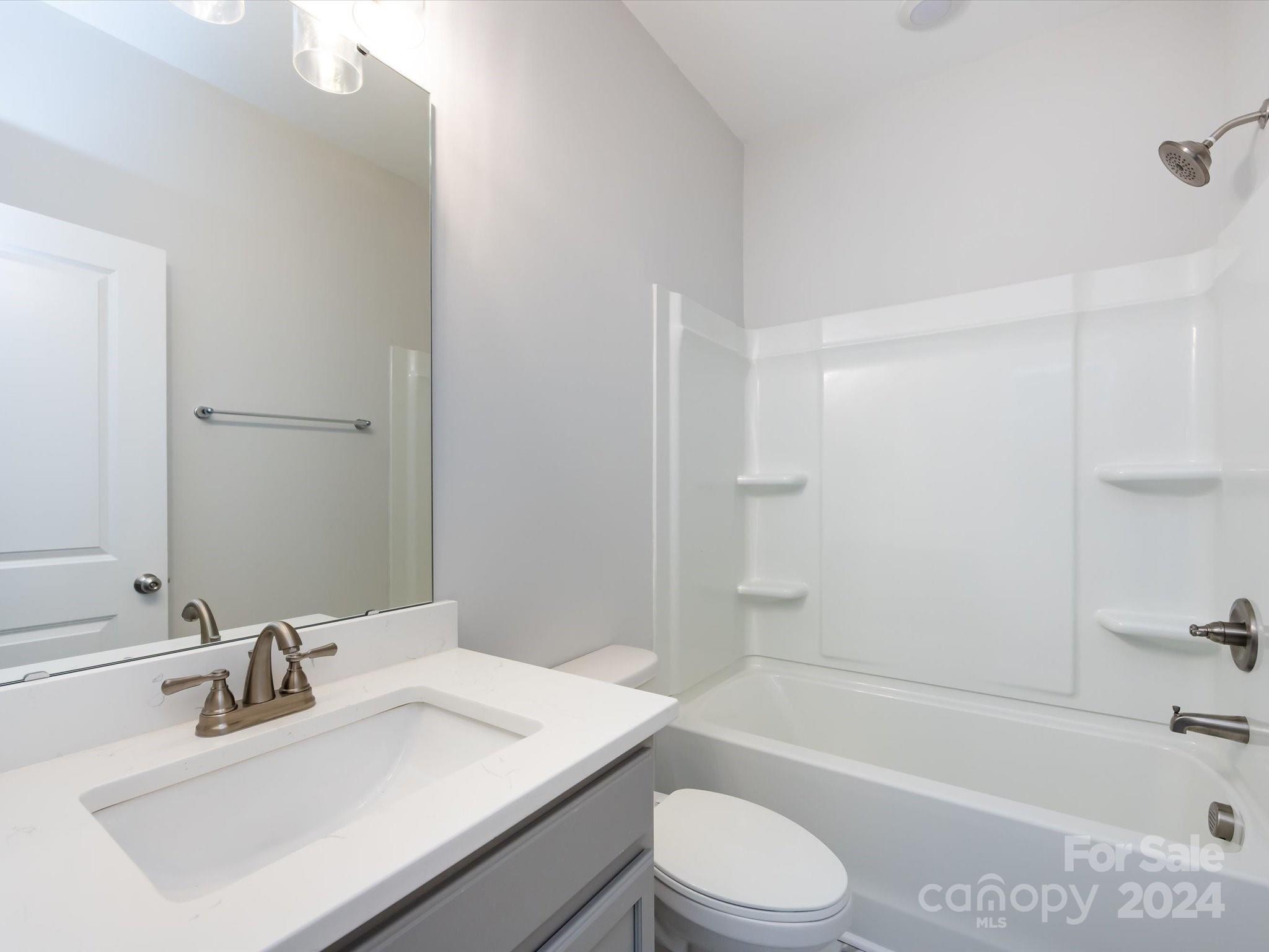2642 Roseglen Lane