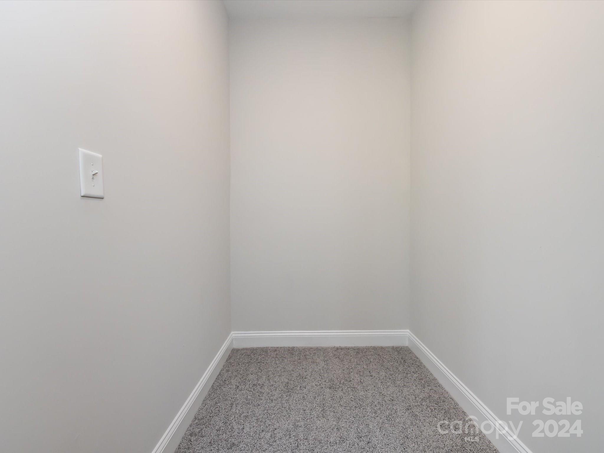2642 Roseglen Lane